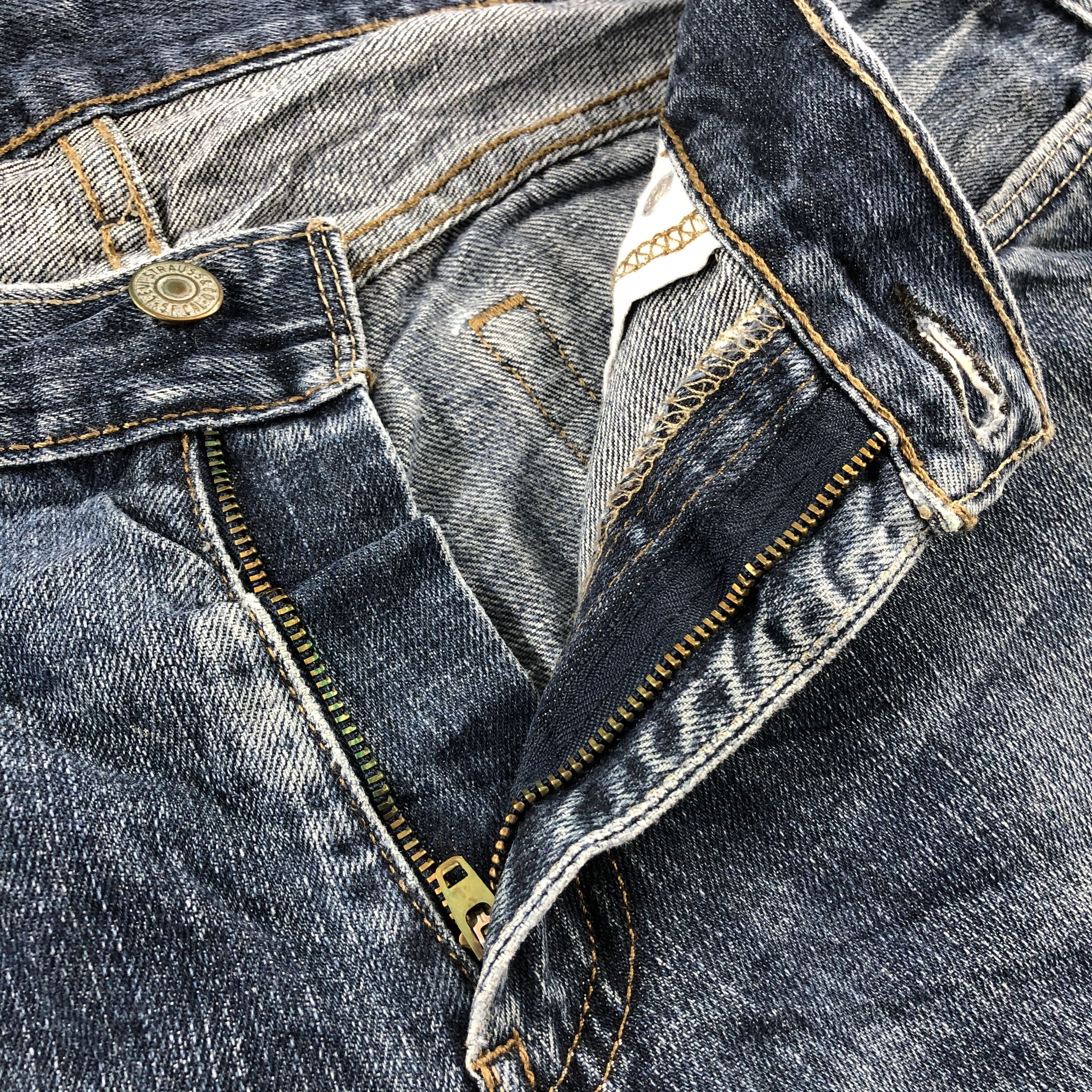 Levi's Vintage Blue Wash Levis 514 Jeans-J2586 Size US 33 - 9 Thumbnail