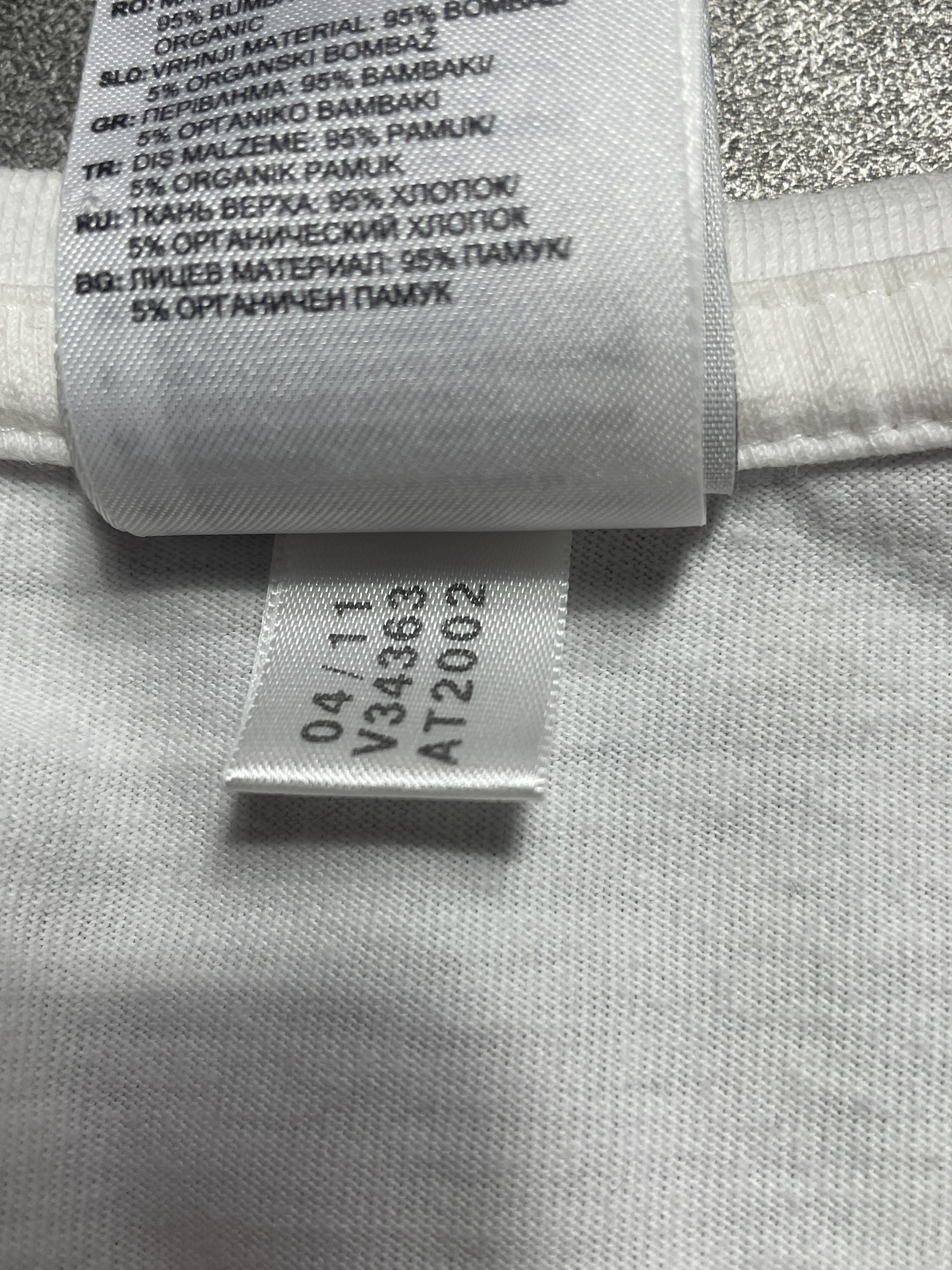Adidas ❗️RARE❗️Adidas Vintage Y2K T-Shirt Shoes Sneakers Size US XXL / EU 58 / 5 - 9 Thumbnail