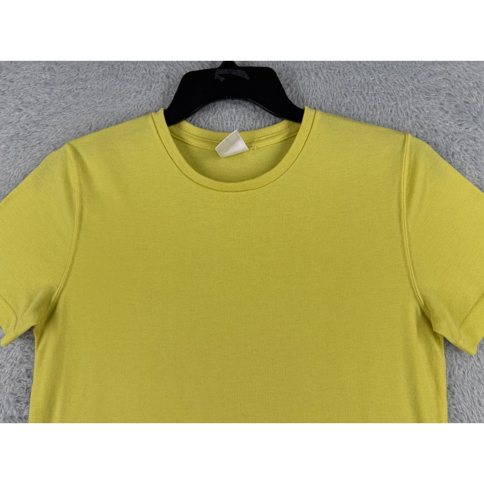 The North Face The North Face Shirt Mens L Yellow Crew Neck Jersey Cotton Blend Logo All Seasons T-Shirt 90s? Size L / US 10 / IT 46 - 4 Thumbnail