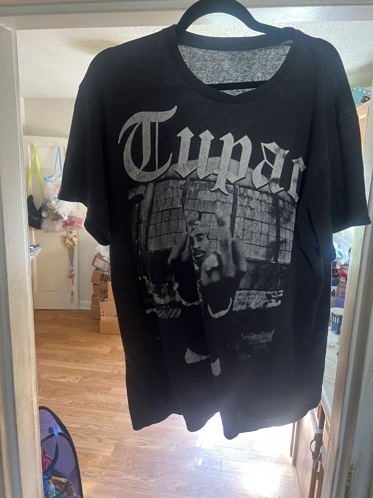 Other Vintage Tupac Shakur 2Pac Middle Finger shirt black large Size US L / EU 52-54 / 3 - 1 Thumbnail