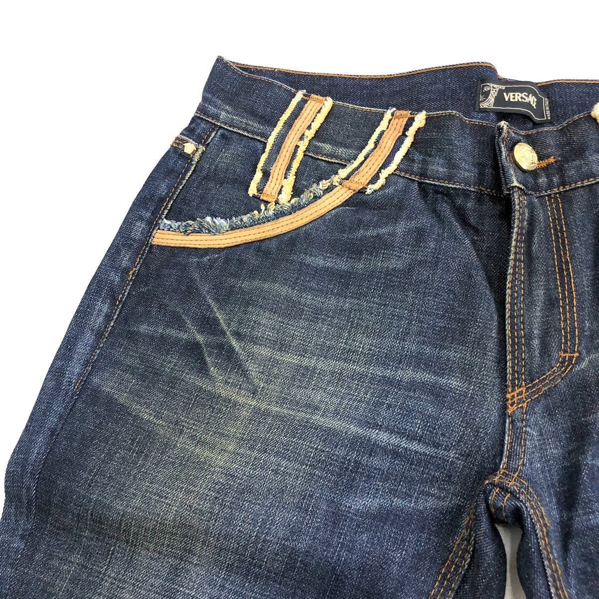 Versace × Vintage Vintage Versace Medusa Faded Blue Flared Jeans Size US 32 / EU 48 - 8 Thumbnail