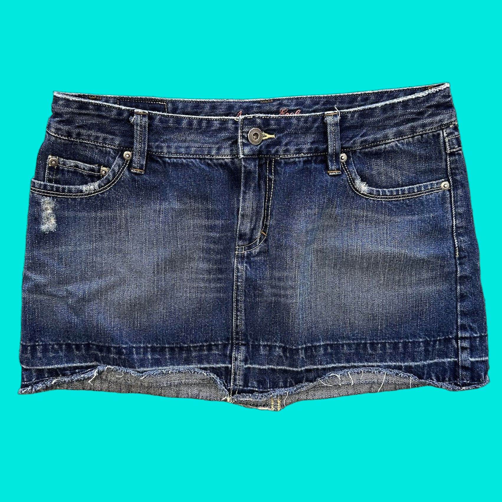 American Eagle Outfitters VINTAGE American Eagle Denim Skirt Mini Womens 8 Blue Distressed Hem 31x12 Y2K Size 30" / US 8 / IT 44 - 1 Thumbnail
