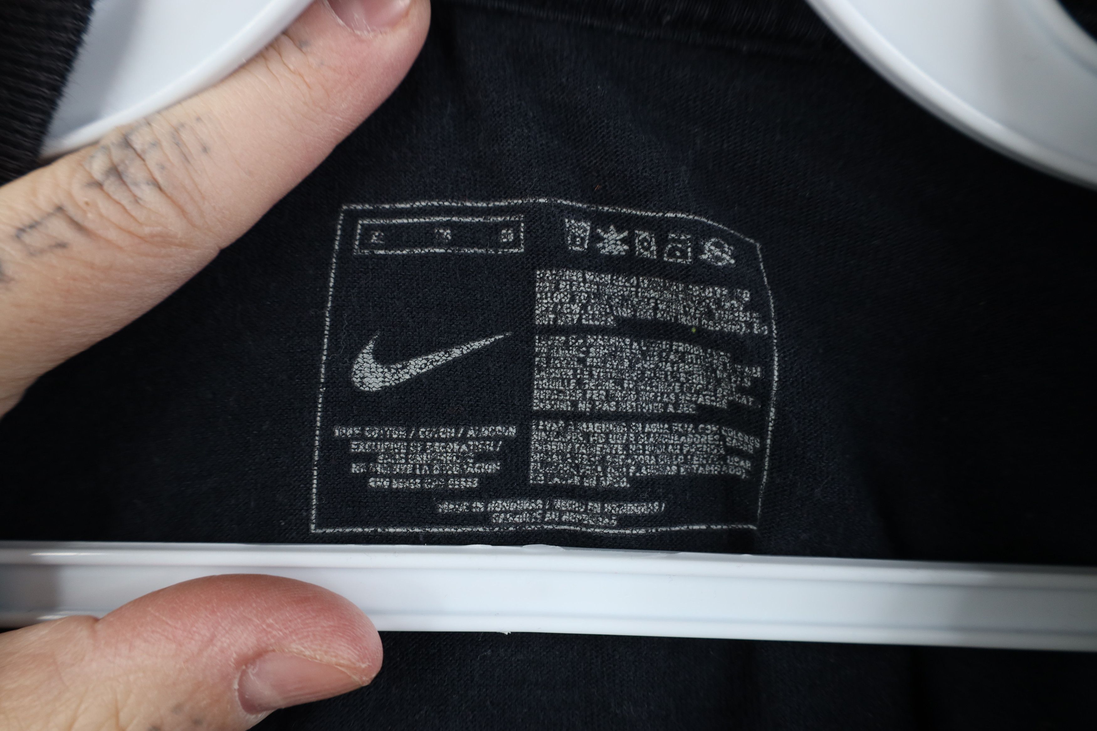 Nike Vintage Nike Lebron James Big Logo Short Sleeve T-Shirt Size US XL / EU 56 / 4 - 7 Thumbnail