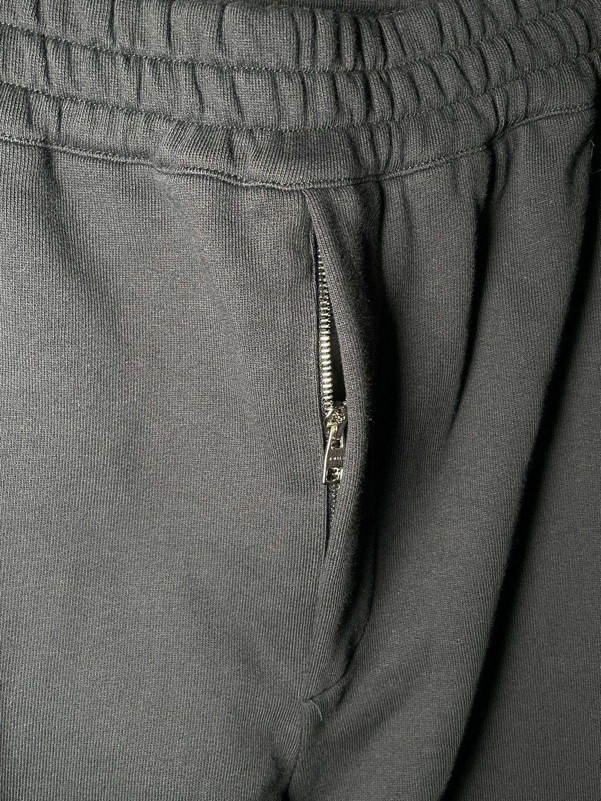 Alexander McQueen Alexander McQueen Zip Sweatpants Size US 40 / EU 56 - 8 Thumbnail