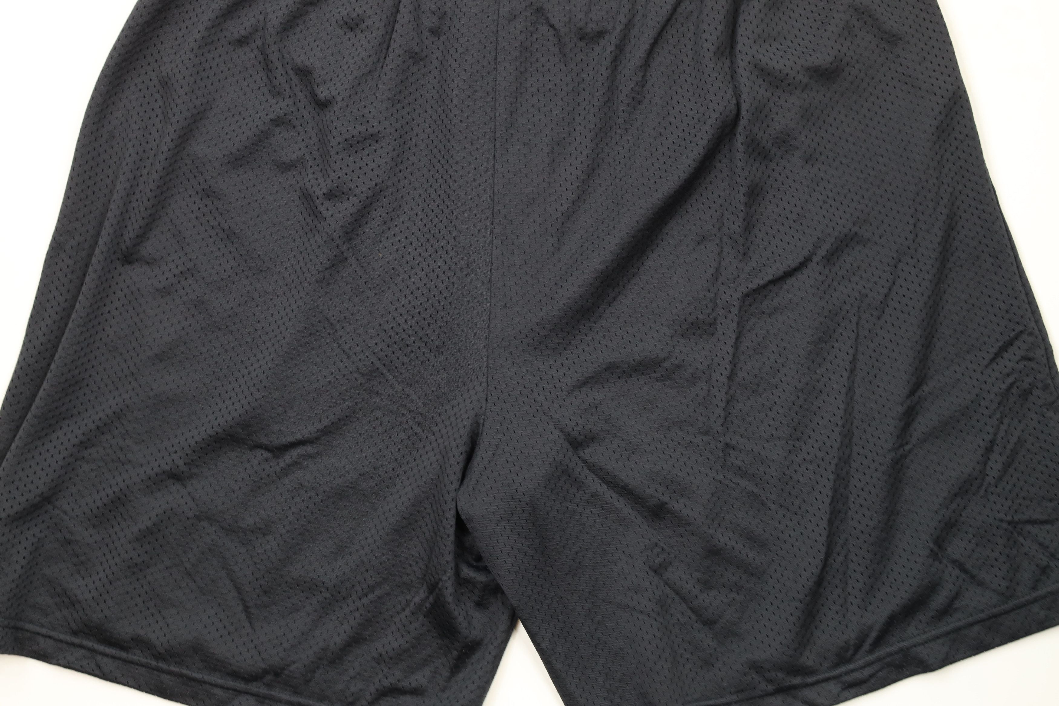 New Balance × Vintage Vintage 90s New Balance Above Knee Mesh Shorts Black Nylon Size US 38 / EU 54 - 12 Thumbnail