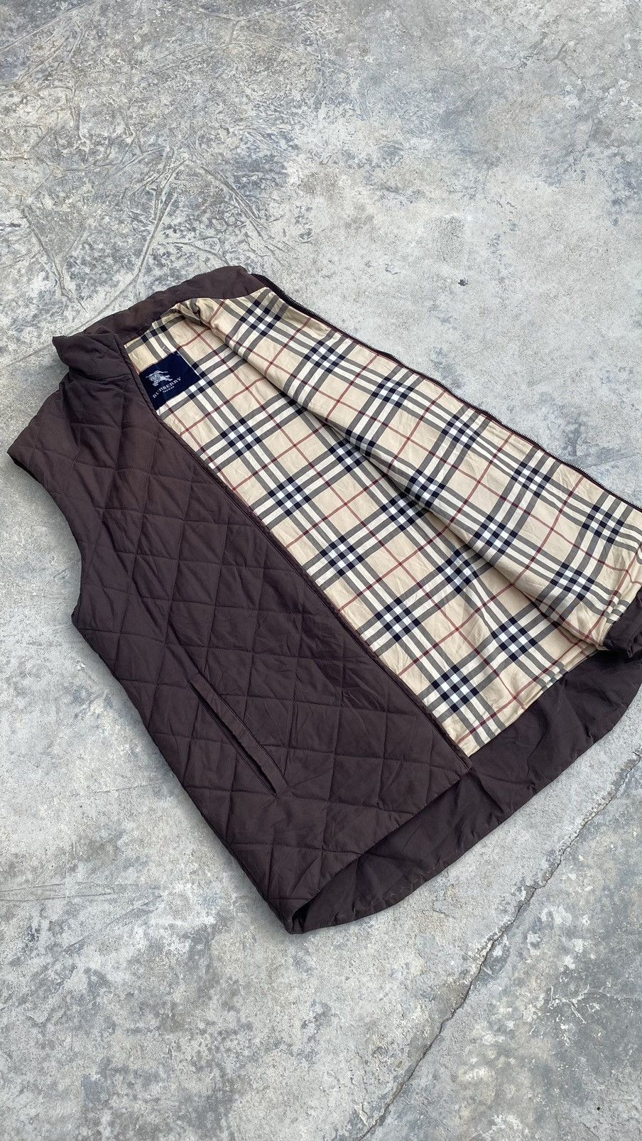 🚨DELETE TODAY🚨 Burberry Quilted Nova Check Vest 90s