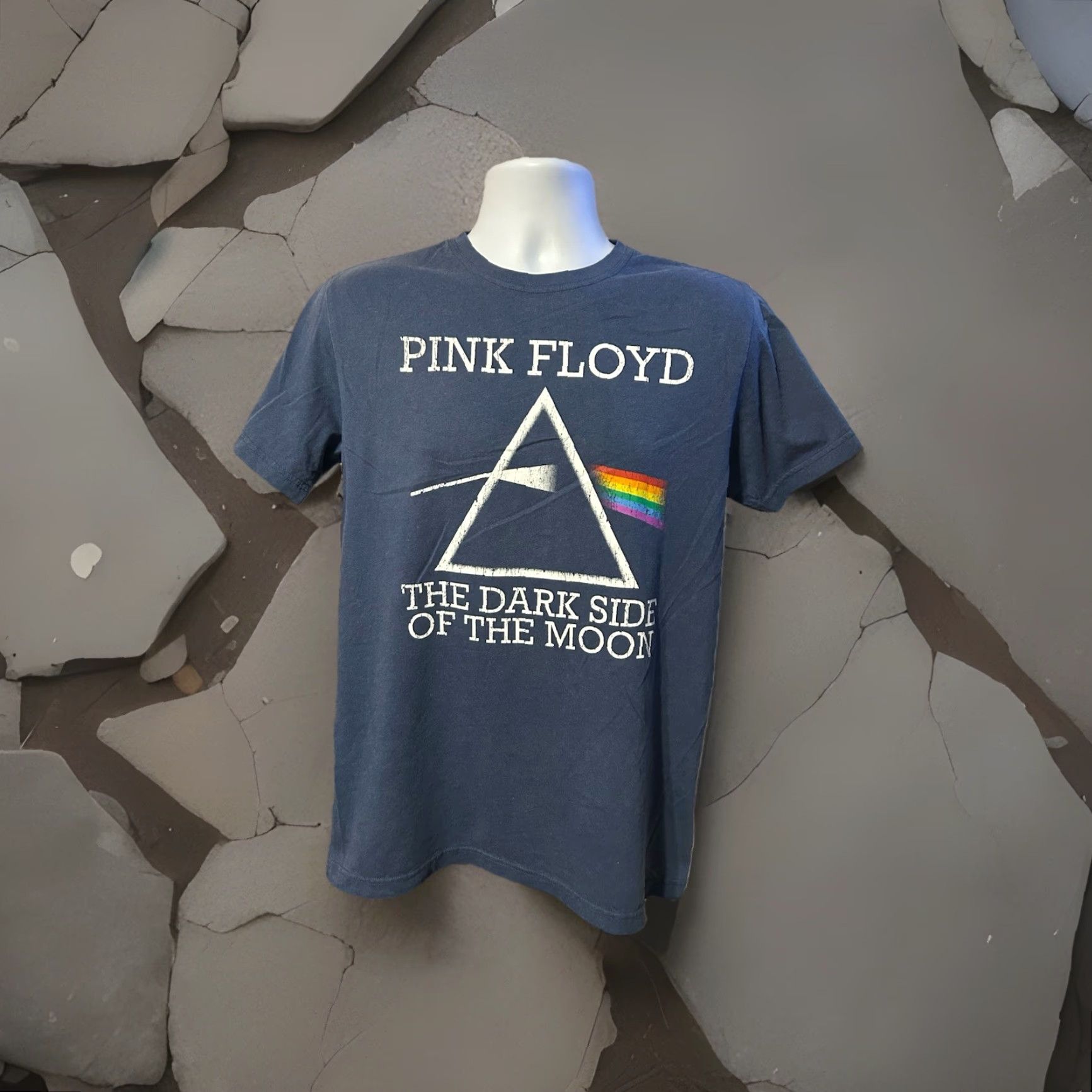 Vintage Pink Floyd The Dark Side Of The Moon Shirt Navy Blue Short Sleeve Adult Medium Crew Neck Graphi c Pullover T-Shirt Casual Basic Size M / US 6-8 / IT 42-44 - 3 Thumbnail