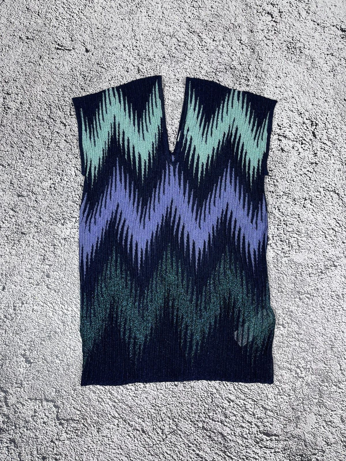 Missoni Missoni SS2019 Zig Zag V Neck Metallic Pleated Top Size 38 Size XS / US 0-2 / IT 36-38 - 2 Thumbnail