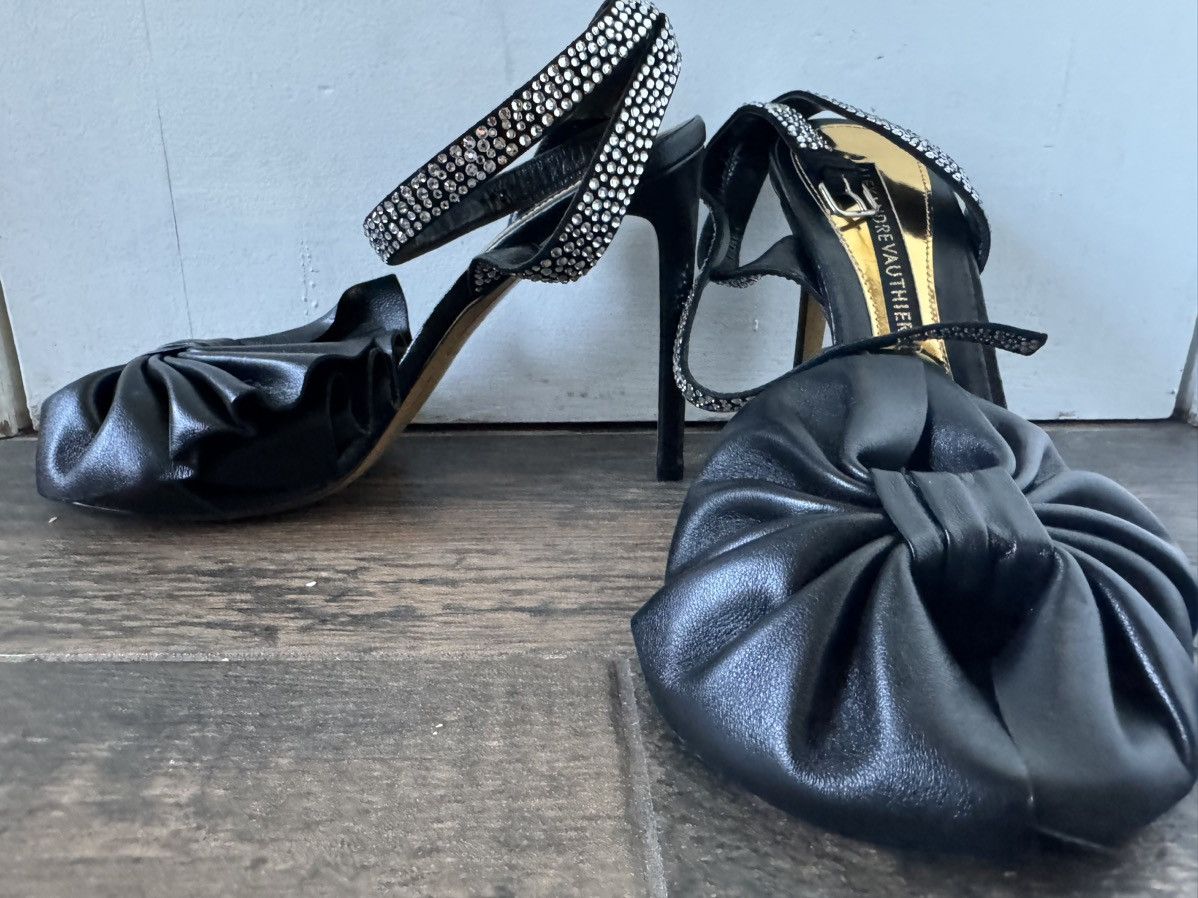 Alexandre Vauthier Bowie Black Leather Bow Crystal Sandals Pumps Size US 8 / IT 38 - 4 Thumbnail