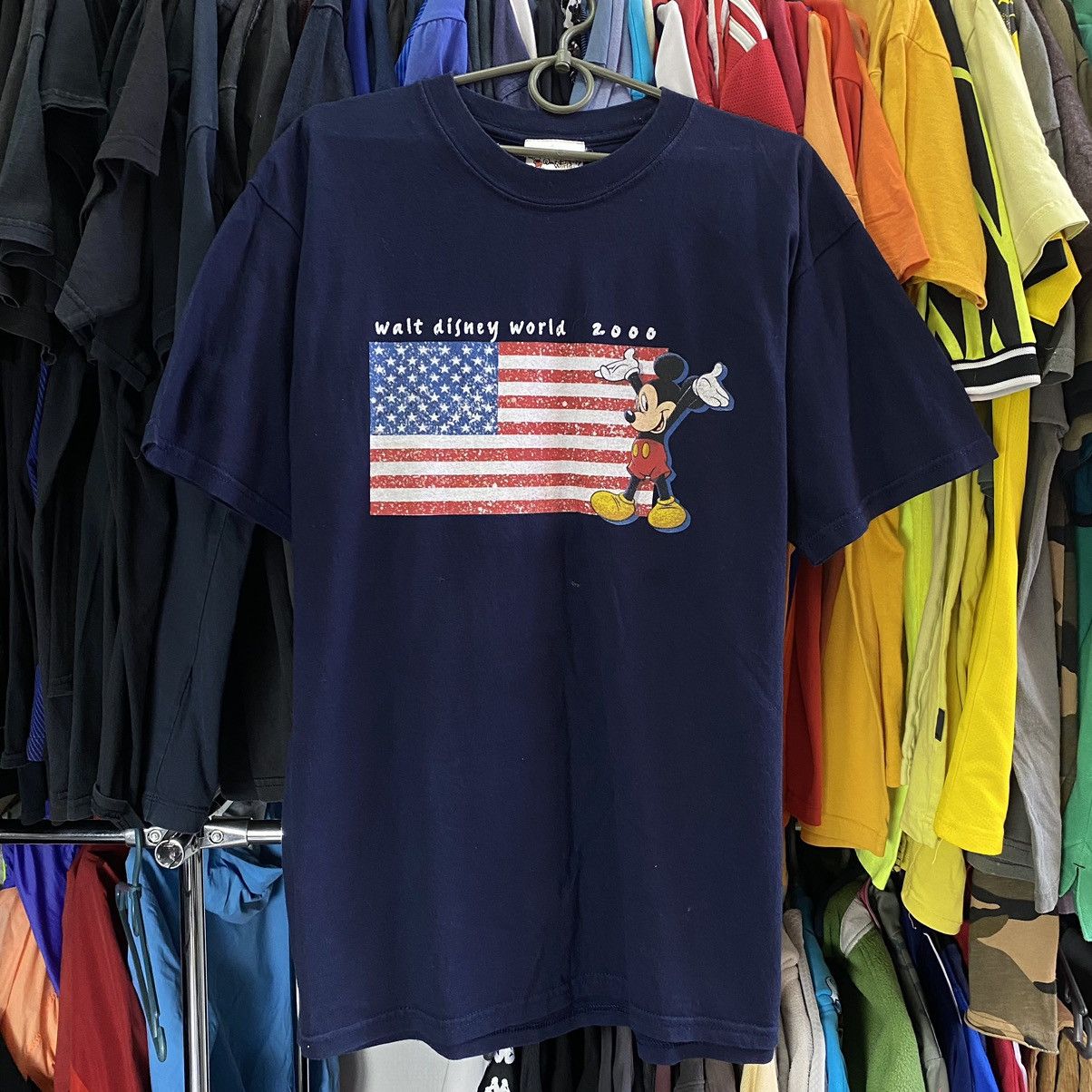 Disney Vintage Disney Mickey Mouse 2000 cartoon tee Size US M / EU 48-50 / 2 - 1 Thumbnail