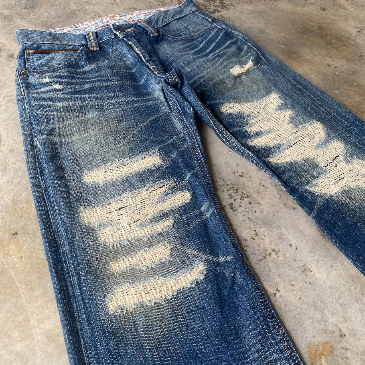 Edwin DISTRESSED CLAWMARKS EDWIN EXCLUSIVE VINTAGE DENIM Size US 33 - 7 Thumbnail