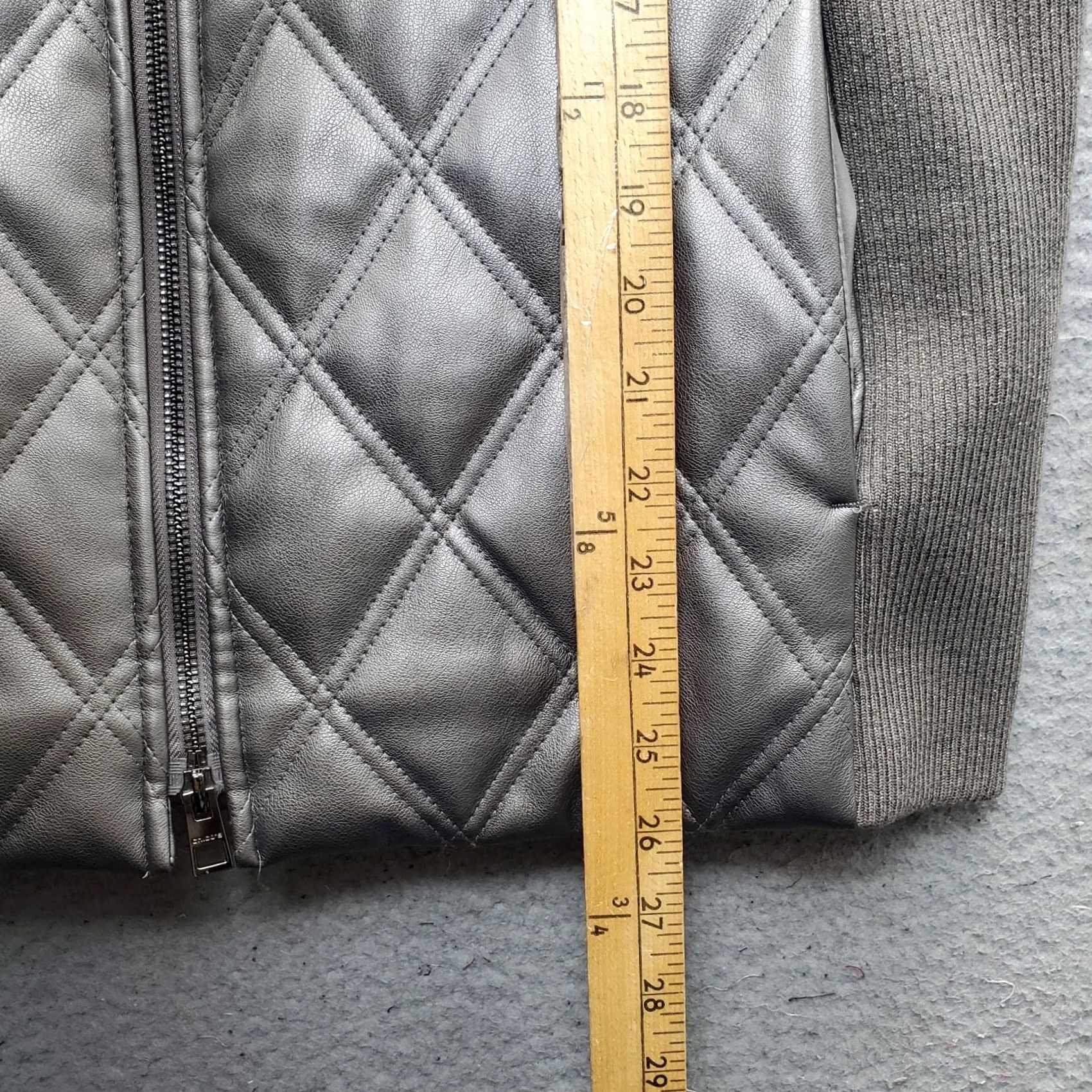 Vintage Chico's Quilted Vest Womens L Multi Faux Leather Lined Metallic Full Zip Shirt Women L Quilted Vest Size L / US 10 / IT 46 - 3 Thumbnail