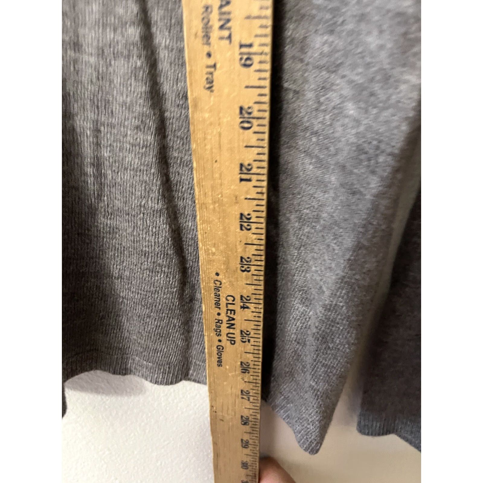 Vintage New York & Company Women's Sweater Pullover Knit V-Neck Acrylic Gray XL Womens Size XL / US 12-14 / IT 48-50 - 4 Thumbnail