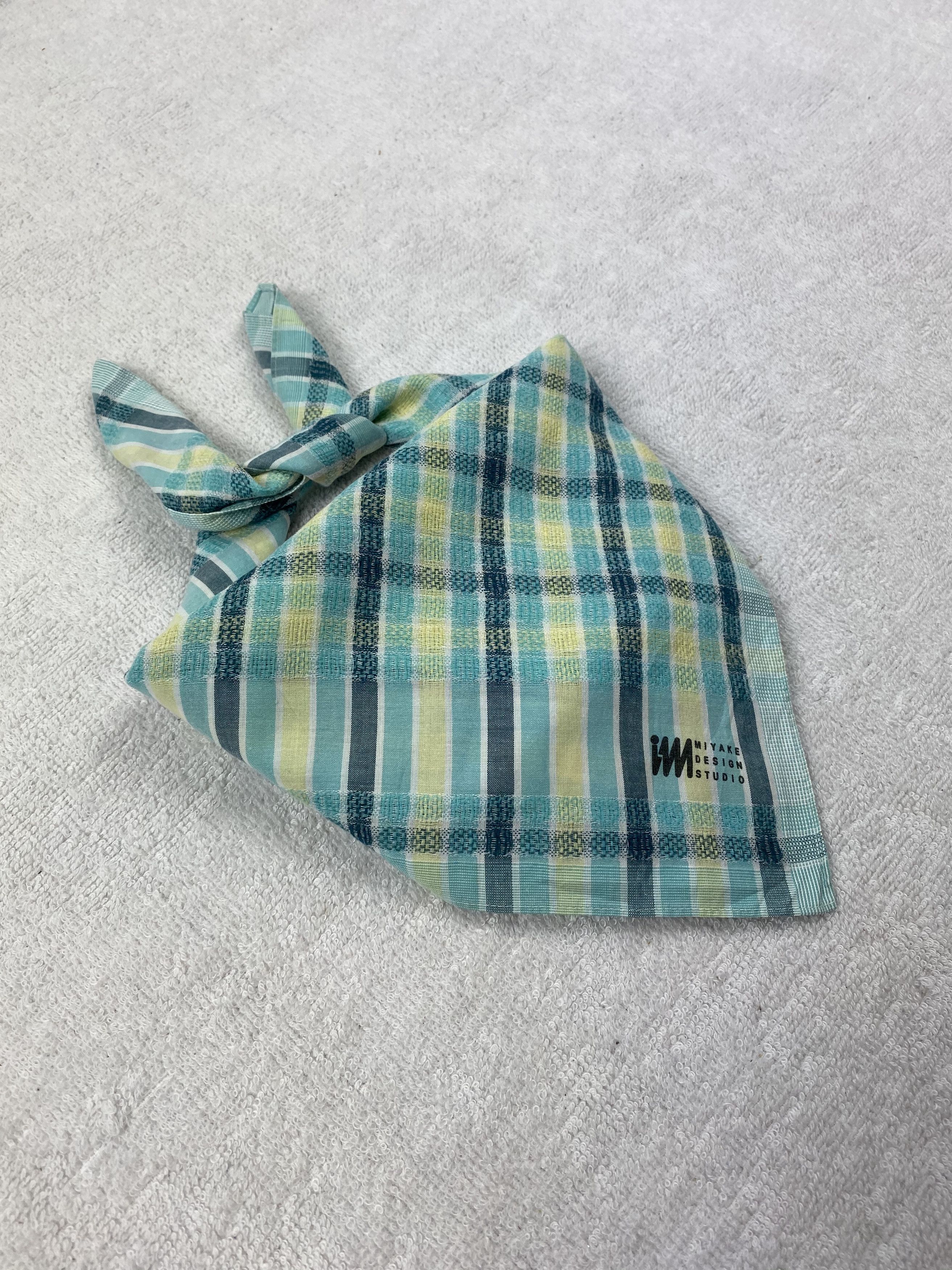 Issey Miyake Issey Miyake Handkerchief / Bandana / Neckerchief Size ONE SIZE - 2 Thumbnail