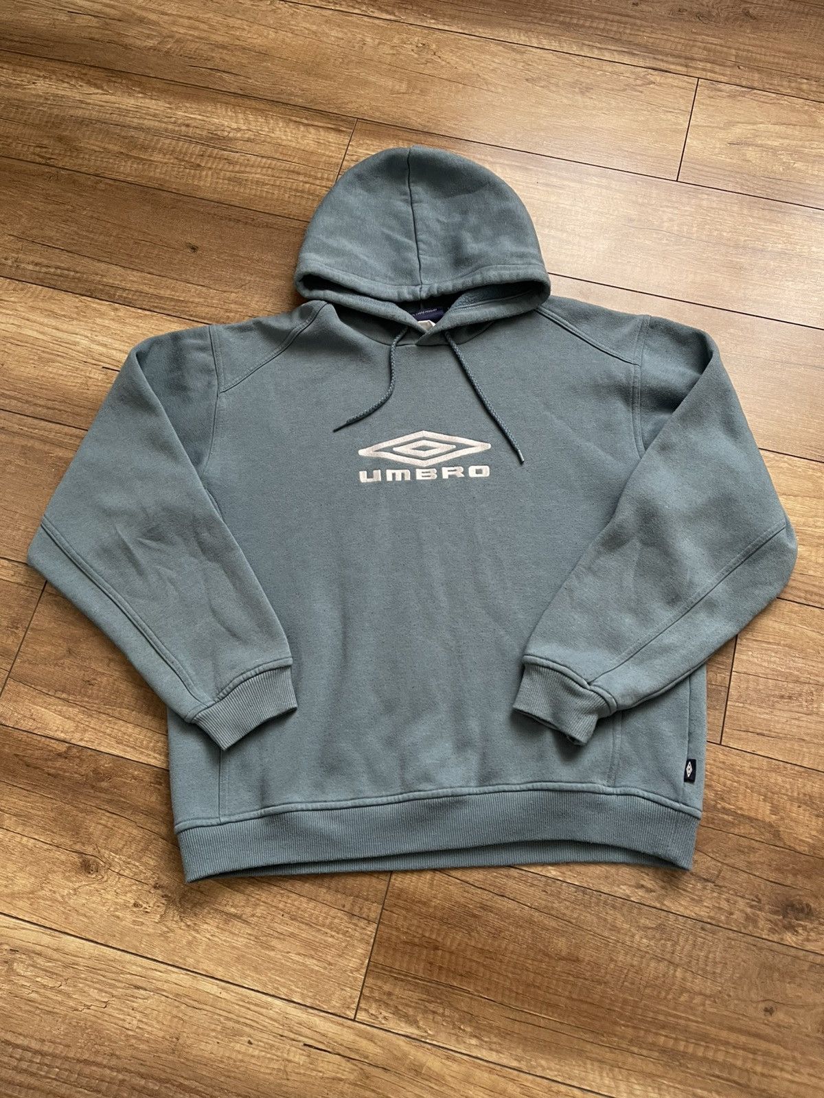 Umbro Umbro Vintage Hoodie Pullover Embroidered Big Logo 90s Size US M / EU 48-50 / 2 - 2 Thumbnail