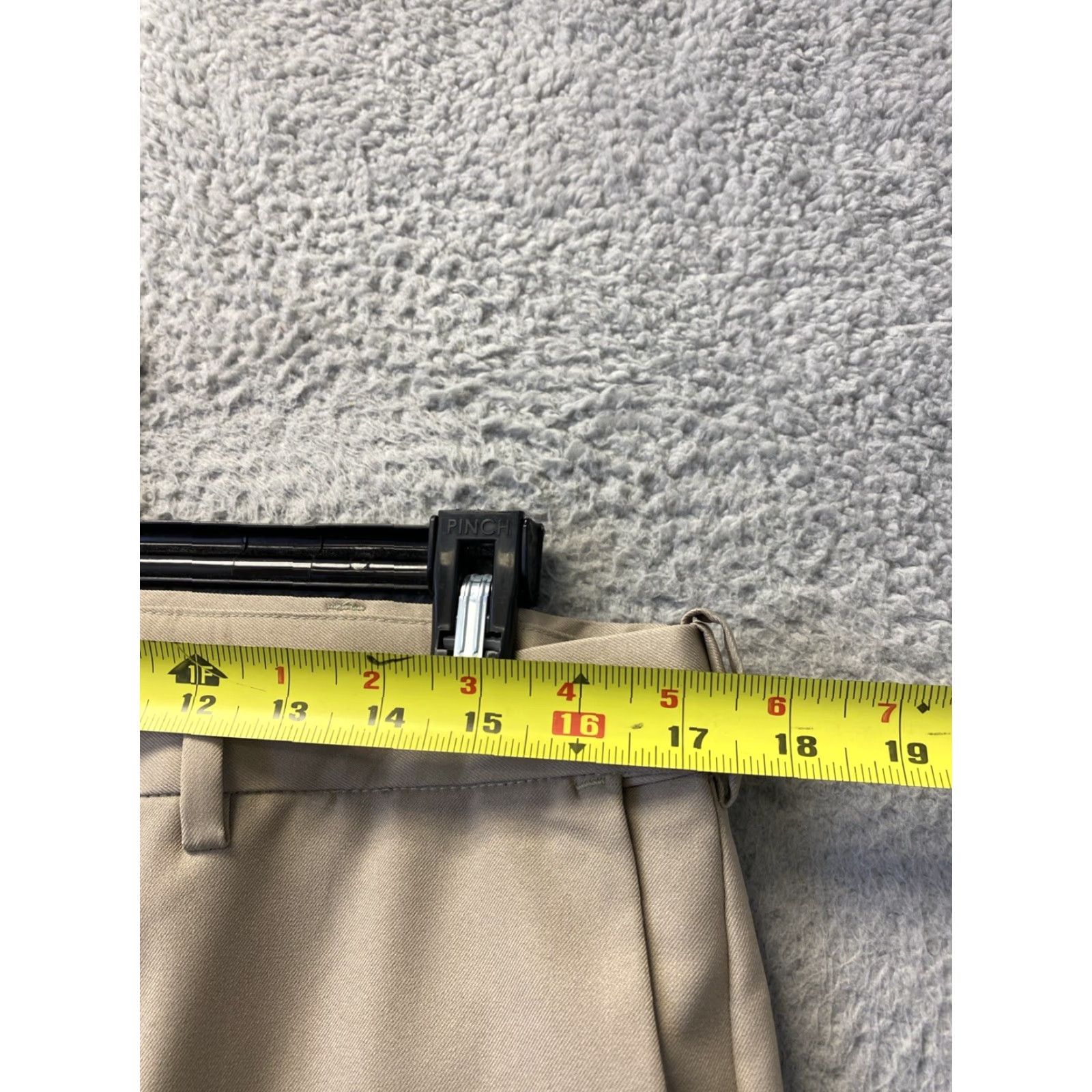 PGA Tour PGA Tour Golf Pants Mens 34x33 Khaki Expandable Waist Polyester NWOT Size US 34 / EU 50 - 6 Thumbnail