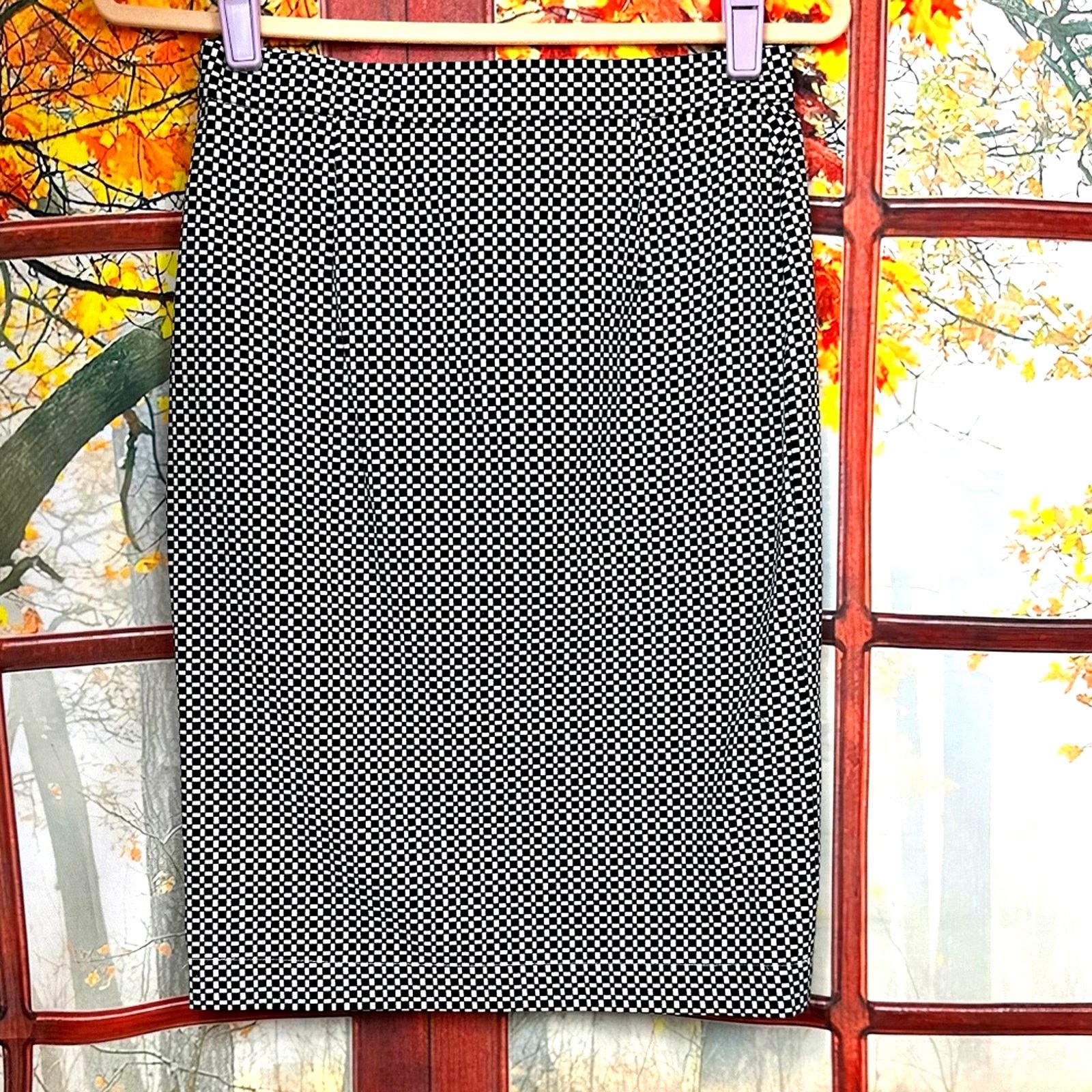 Michael Kors Michael Kors Checkered Skirt Black/White size 2 Size 26" / US 2 / IT 38 - 5 Thumbnail