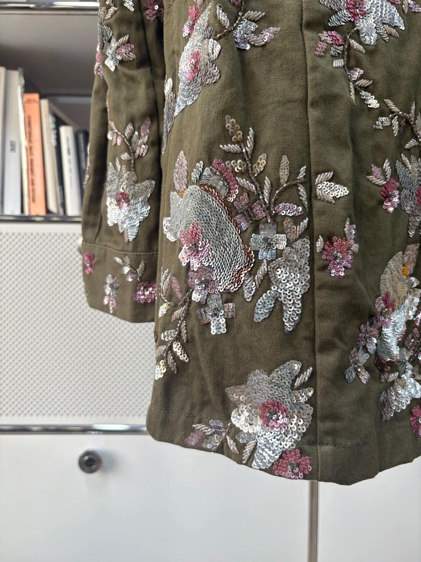 Saint Laurent Paris Saint Laurent Sequin Floral Embroidered Jacket Size S / US 4 / IT 40 - 5 Thumbnail