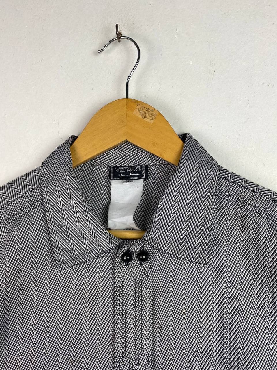 Versace versus by gianni versace shirt italy herringbone design Size US XL / EU 56 / 4 - 2 Thumbnail