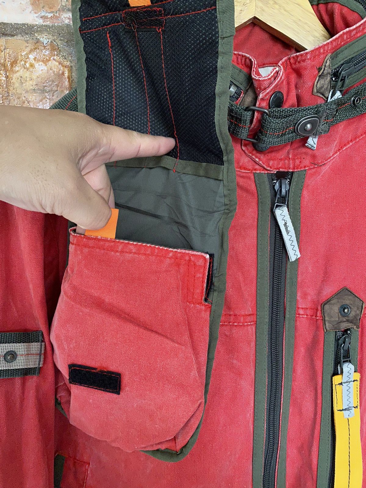 Avirex × Japanese Brand Vtg Avirex Analoq Q 3D cargos parachute bondage jacket Size US L / EU 52-54 / 3 - 11 Thumbnail