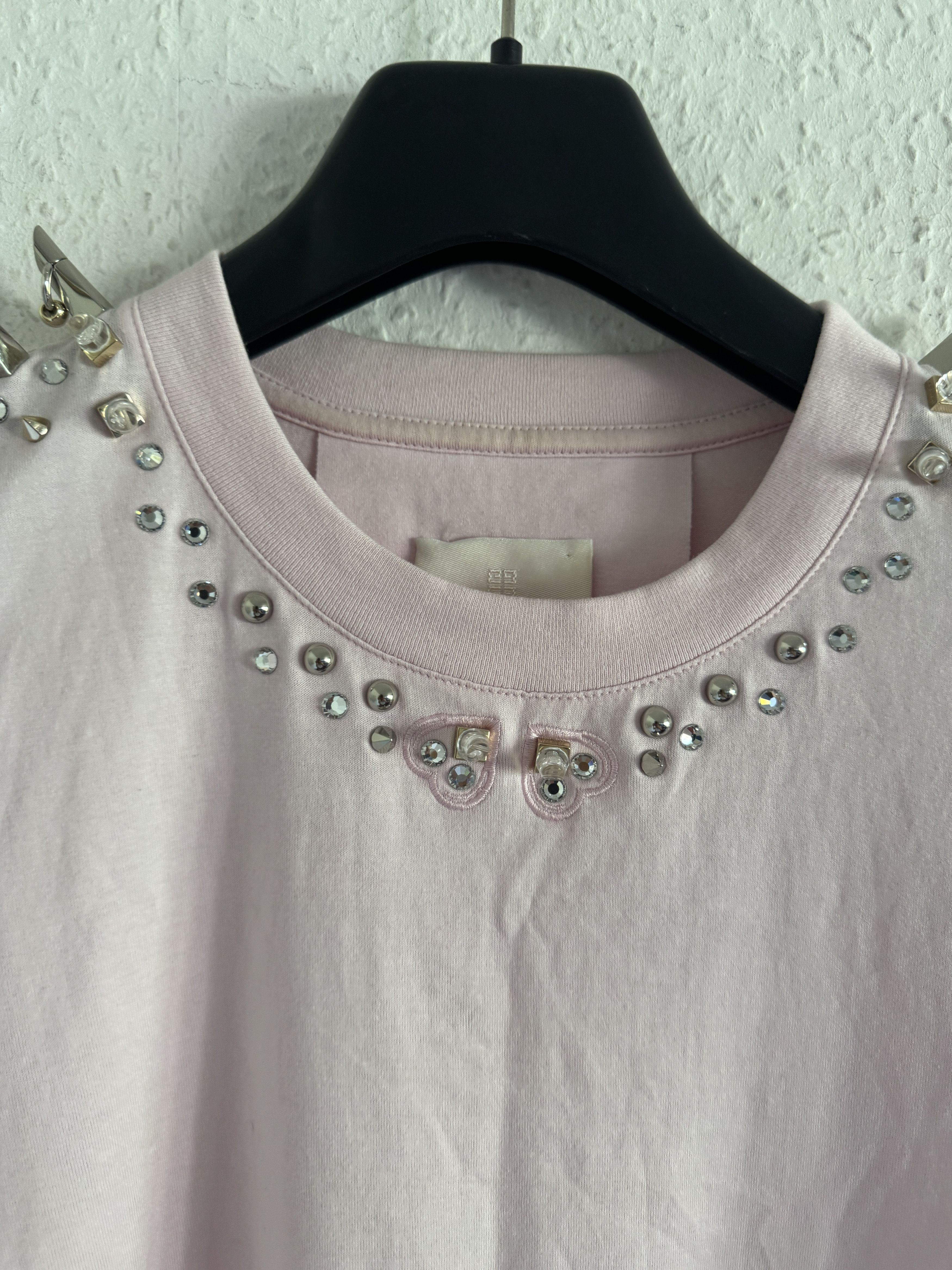 Givenchy Studded Shoulder Cotton T-Shirt Size XS / US 0-2 / IT 36-38 - 4 Thumbnail