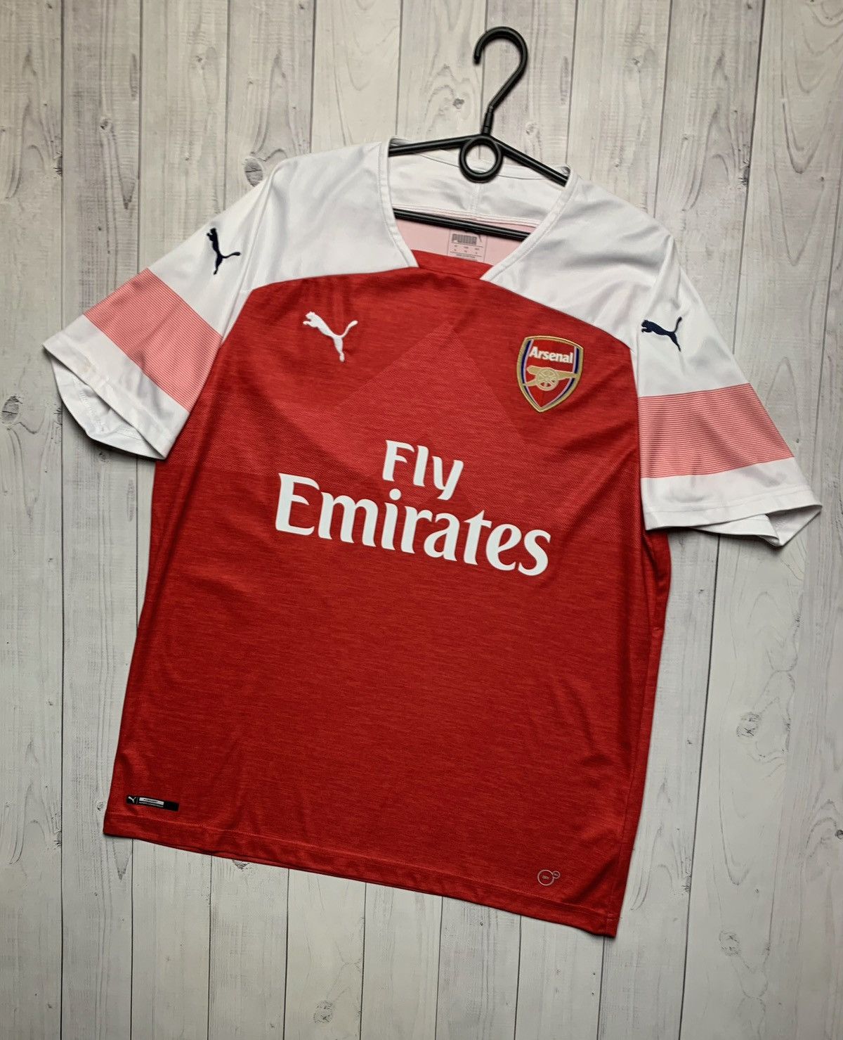 Puma × Vintage Vintage puma Arsenal red soccer jersey size XL Size US XL / EU 56 / 4 - 1 Thumbnail