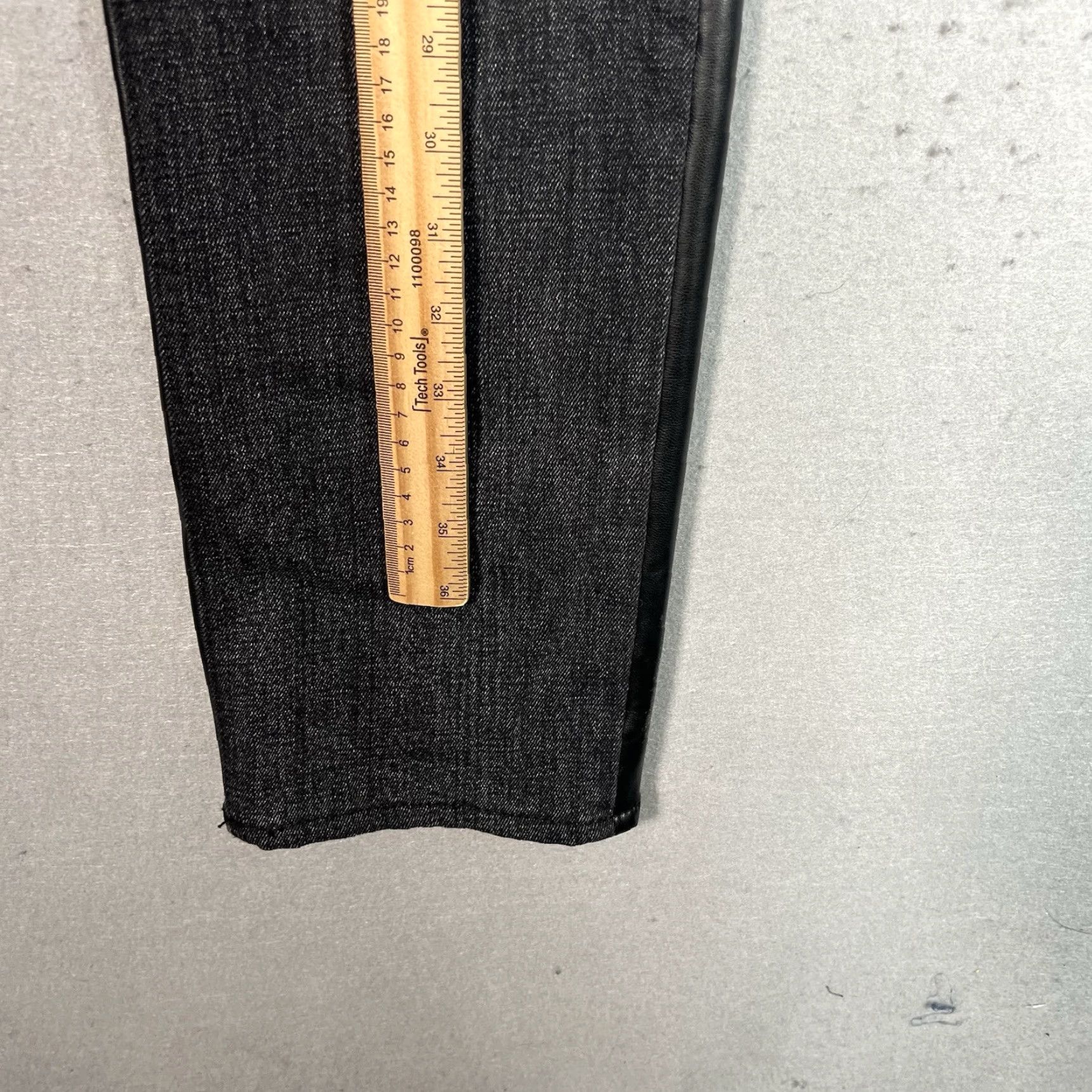 Abercrombie & Fitch VINTAGE Abercrombie & Fitch Jeans 25/0L Ultra High Rise Curve Love Faux Leather Pants Womens Jeans Size 42" / US 20 - 4 Thumbnail