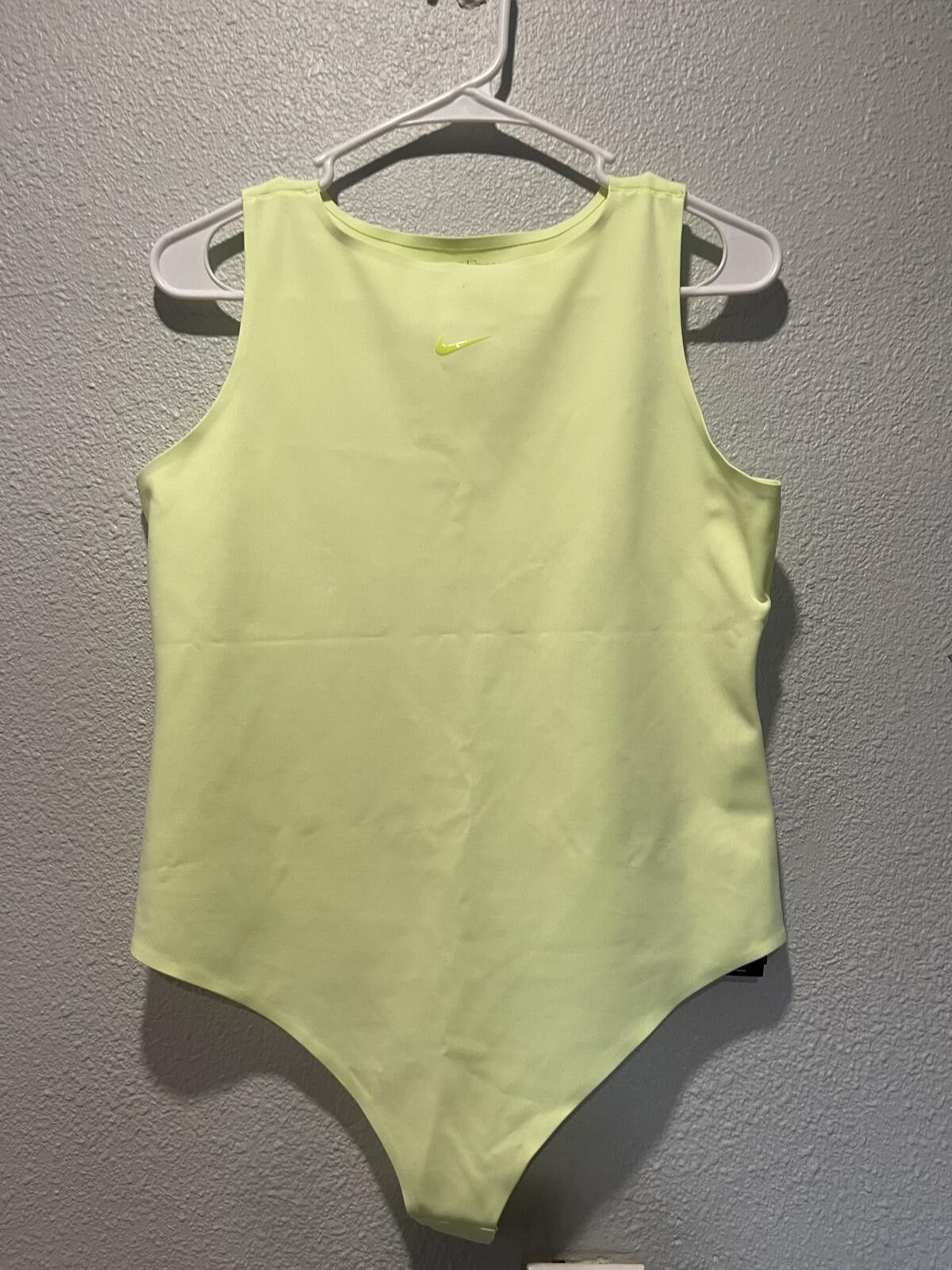 Nike Nike Sleeveless Bodysuit in Light Yellow Size S / US 4 / IT 40 - 3 Thumbnail