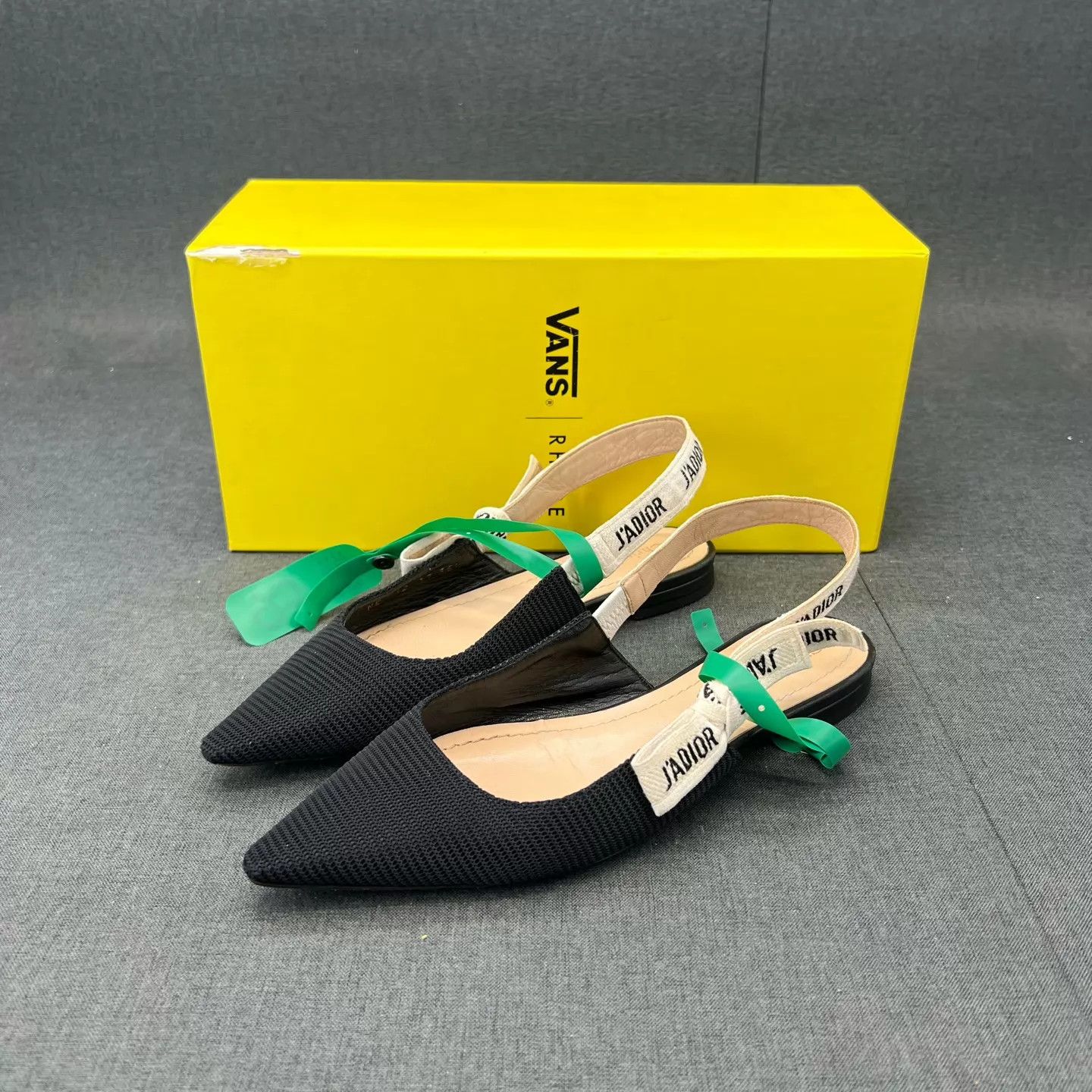Dior Dior J'adior Black Women's Flat Shoes 35.5 Size US 5 / IT 35 - 1 Thumbnail