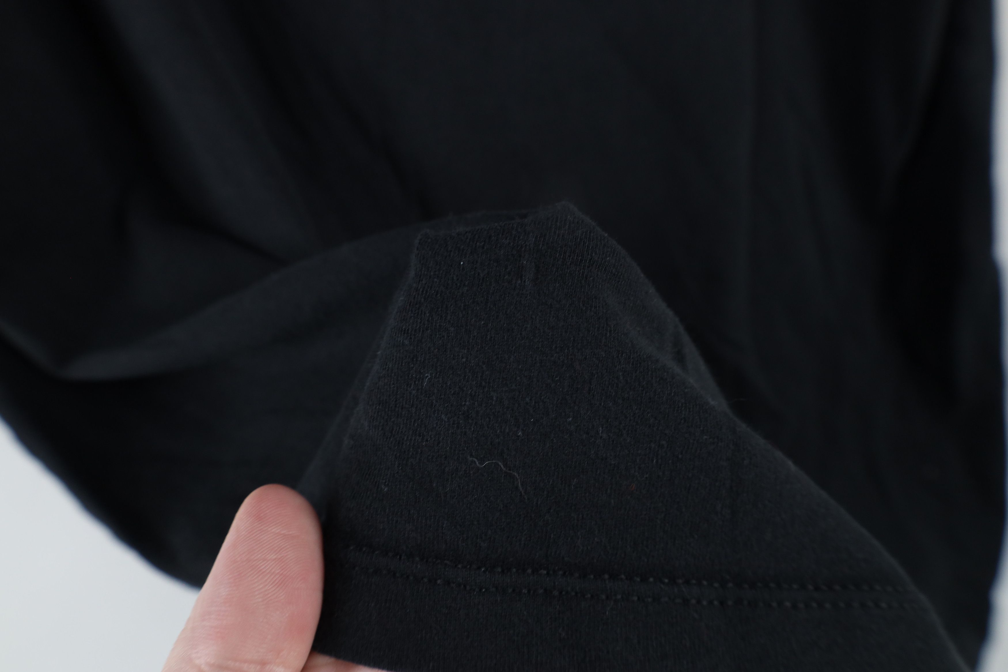 The North Face × Vintage Vintage Y2K The North Face Spell Out Triple Black T-Shirt Size US M / EU 48-50 / 2 - 7 Thumbnail