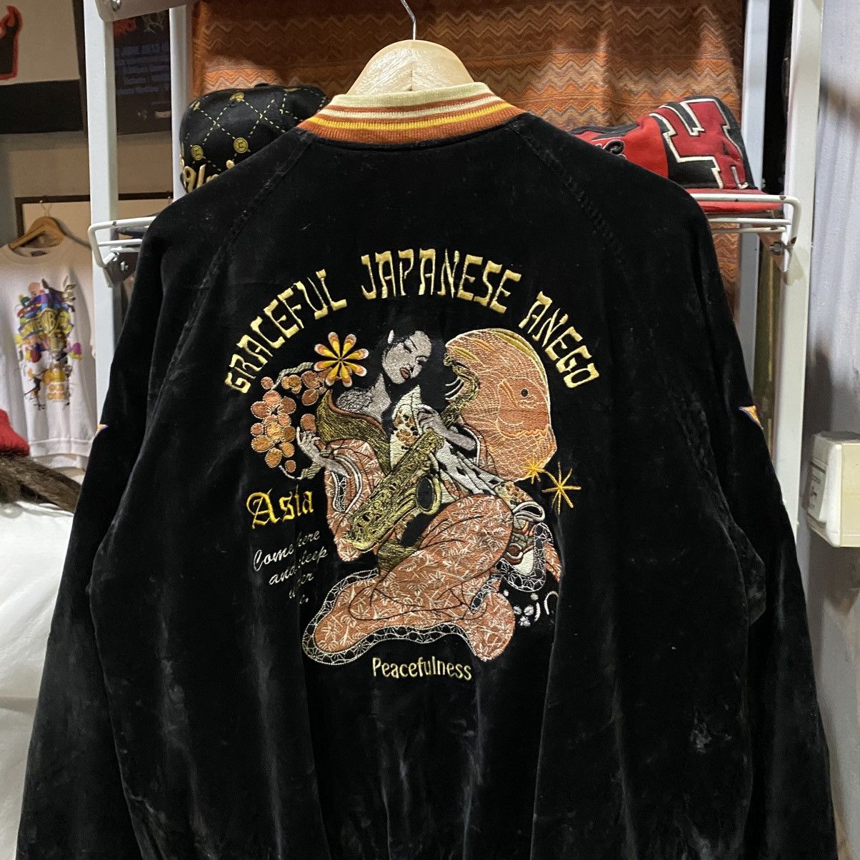 Japanese Brand VTG velvet sukajan souvenir jacket GRACEFUL JAPANESE ANEGO Size US L / EU 52-54 / 3 - 5 Thumbnail
