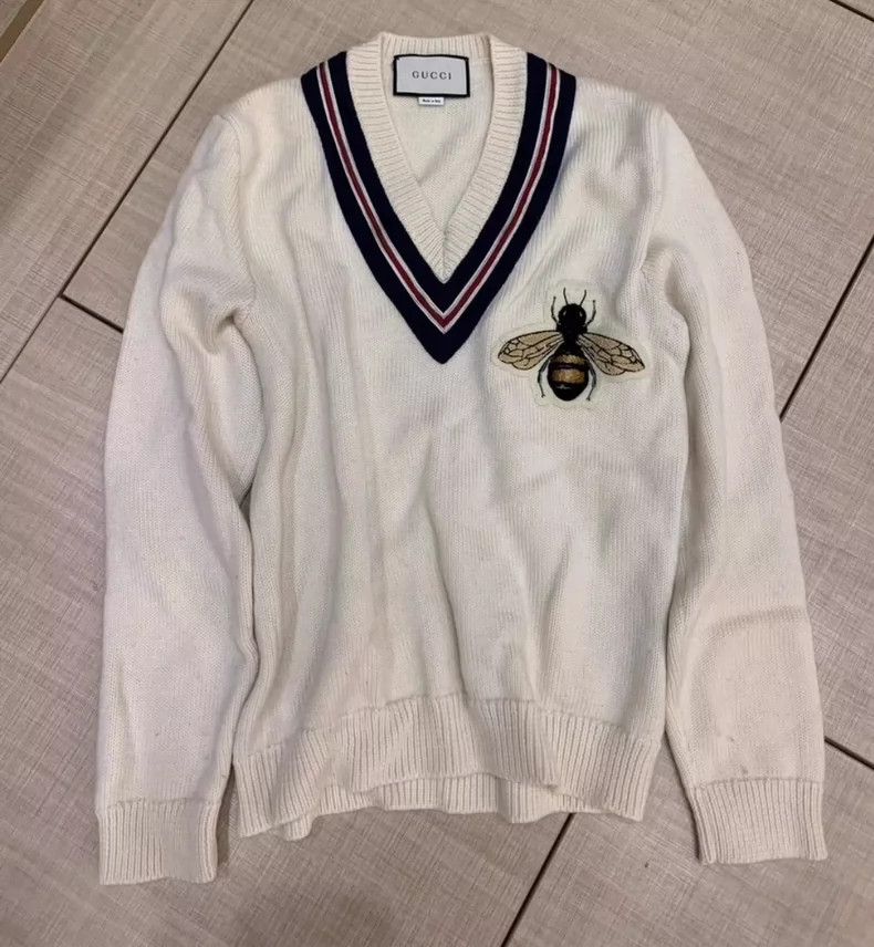 Gucci Gucci Bee Sweater with V-Neck Design - dmc Size US XS / EU 42 / 0 - 1 Thumbnail