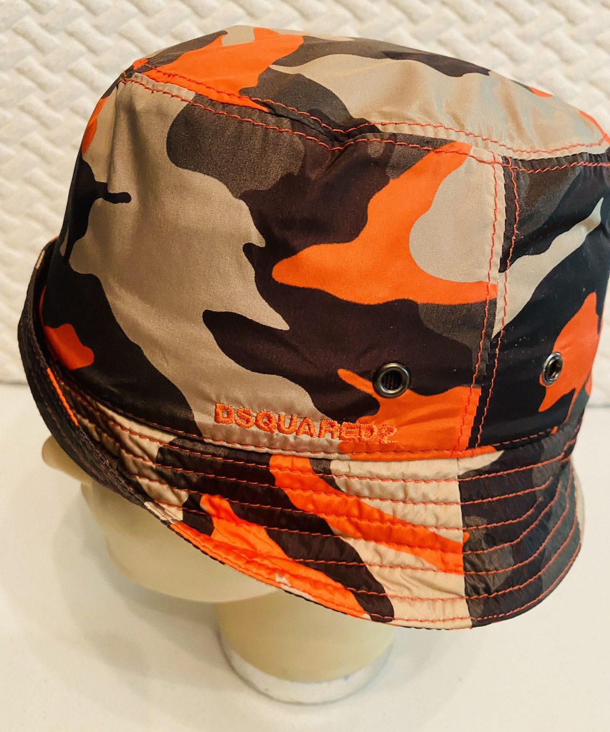 Dsquared2 Dsquared2 🇮🇹 Camo Techno Logo Side Bucket Hat S Italy NEW Size ONE SIZE - 15 Thumbnail