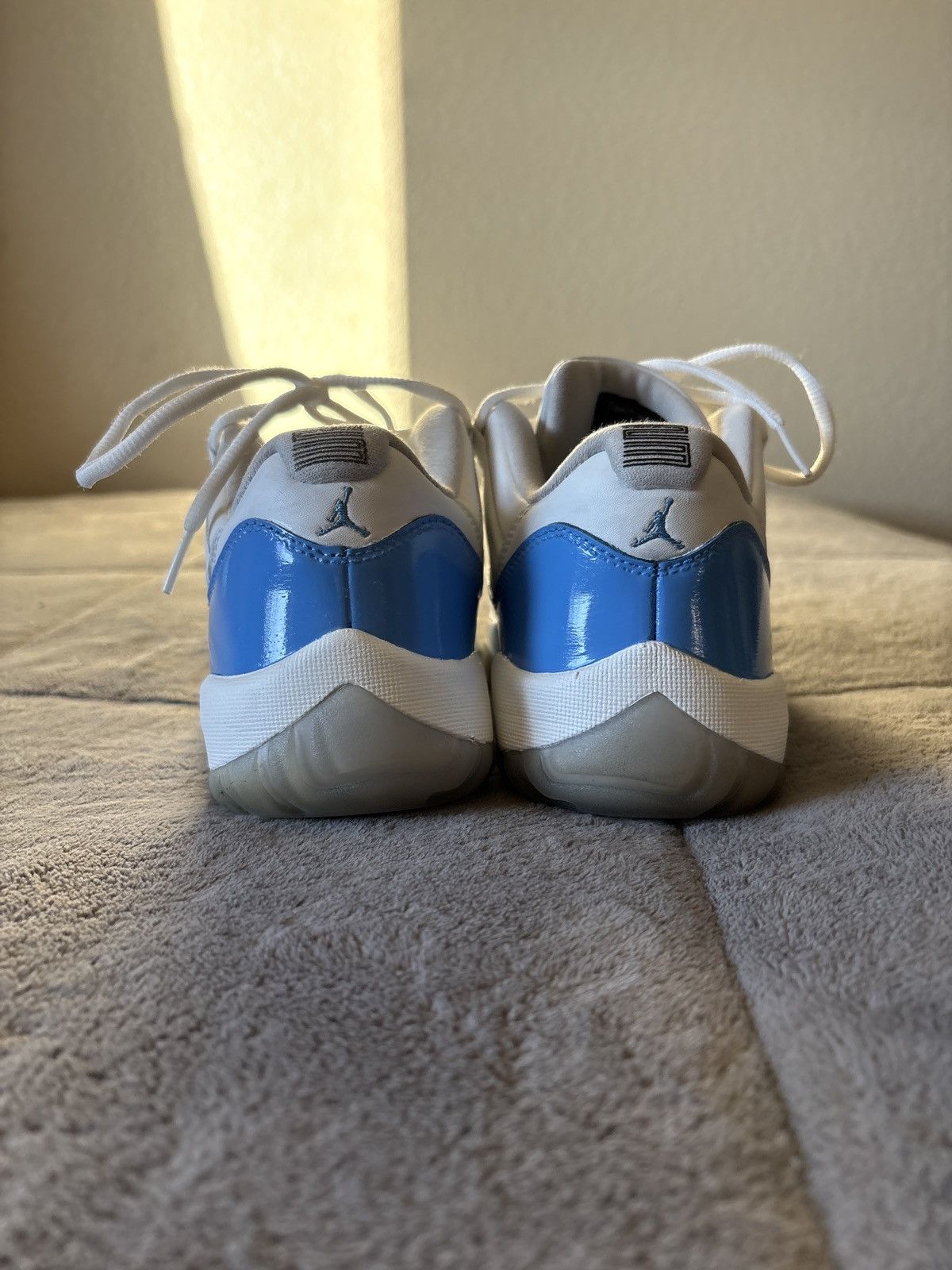 Jordan Brand Nike Air Jordan 11 Low Retro UNC Size US 9 / EU 42 - 5 Thumbnail