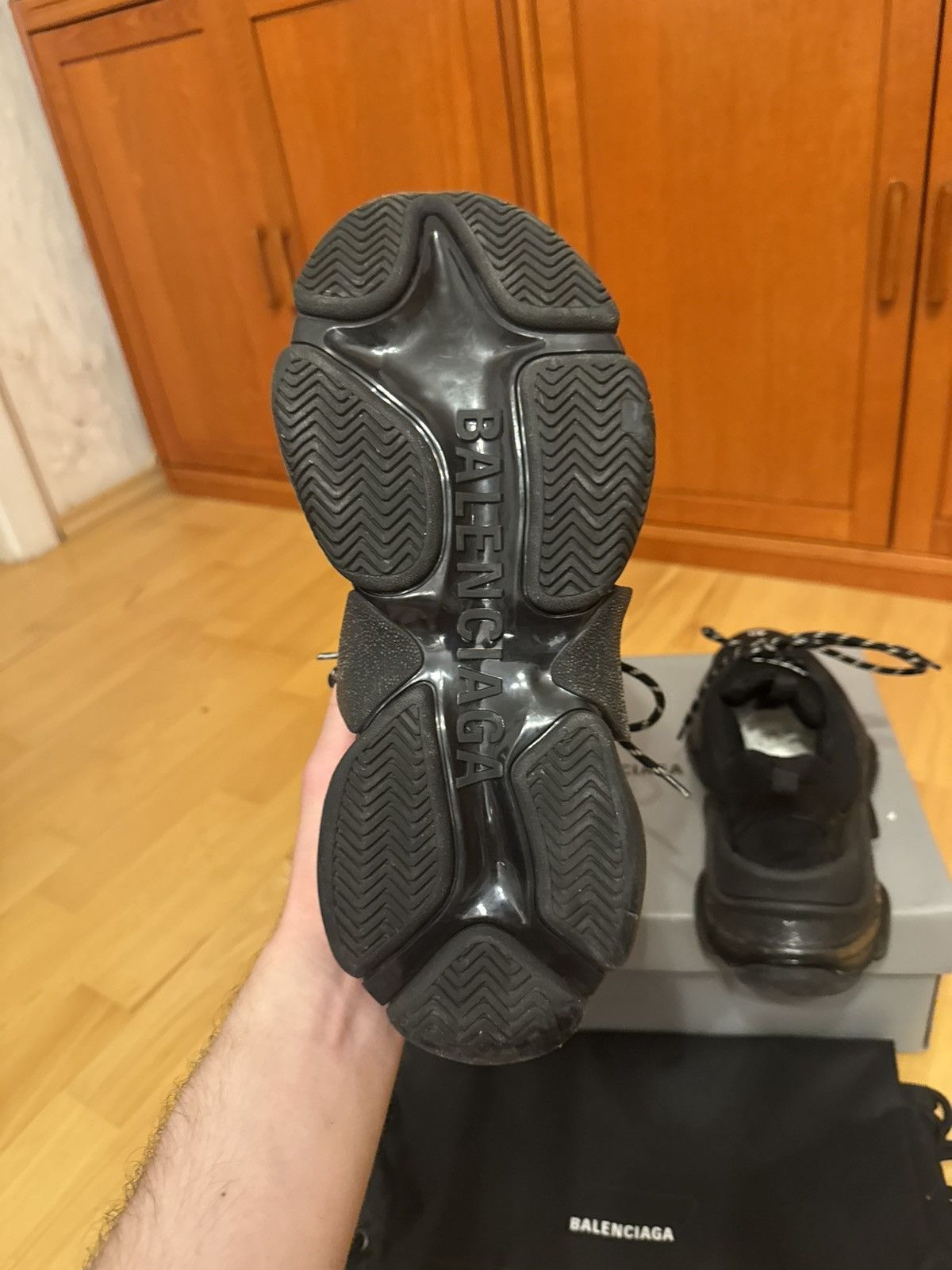 Balenciaga Balenciaga Triple S Triple Black Size US 7 / EU 40 - 10 Thumbnail