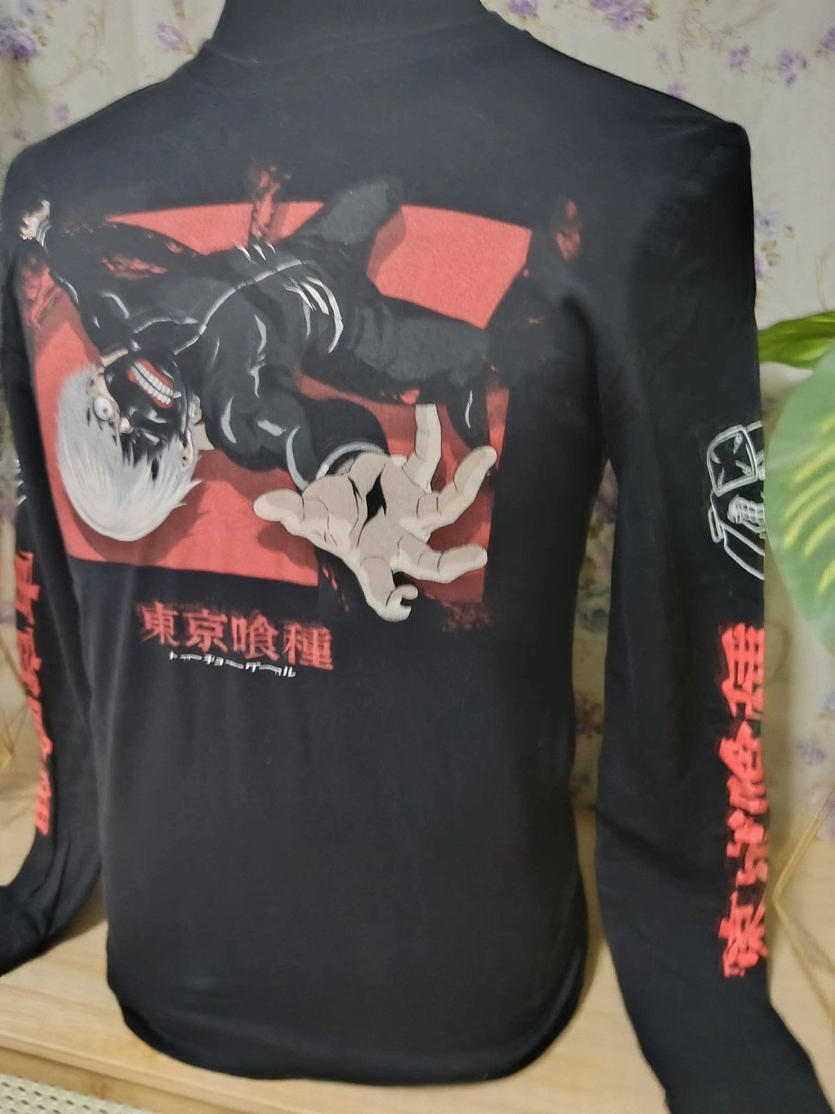 Hot Topic Rare collabration Hot Topic x anima Tokyo Ghoul ter Size US S / EU 44-46 / 1 - 2 Thumbnail