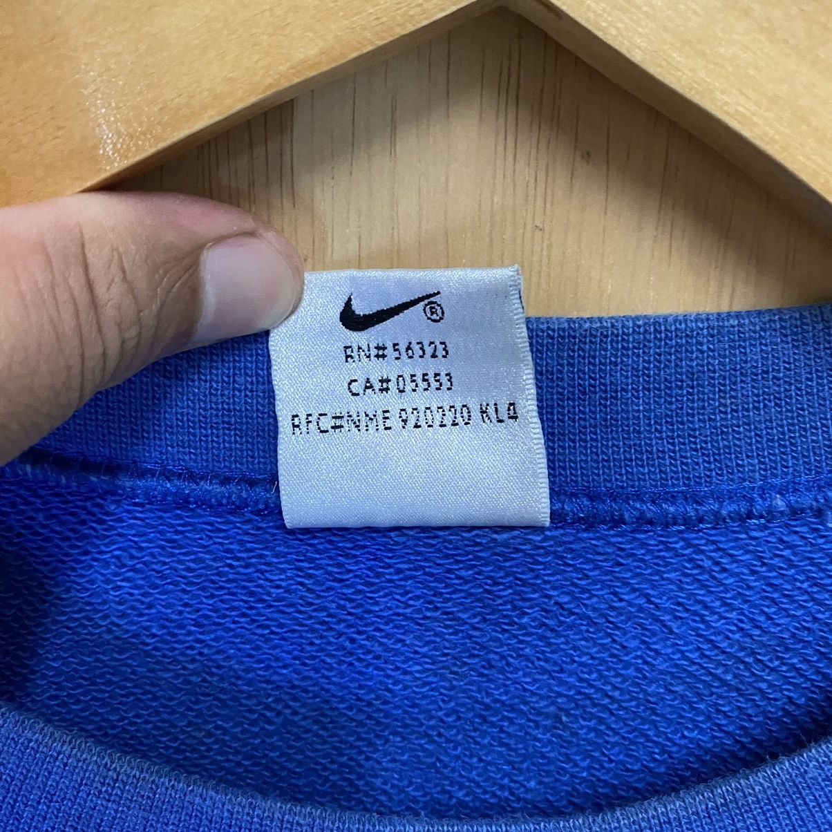 Nike 90s Nike Small Logo Embroidered Crewneck Sweatshirt Size US M / EU 48-50 / 2 - 14 Thumbnail