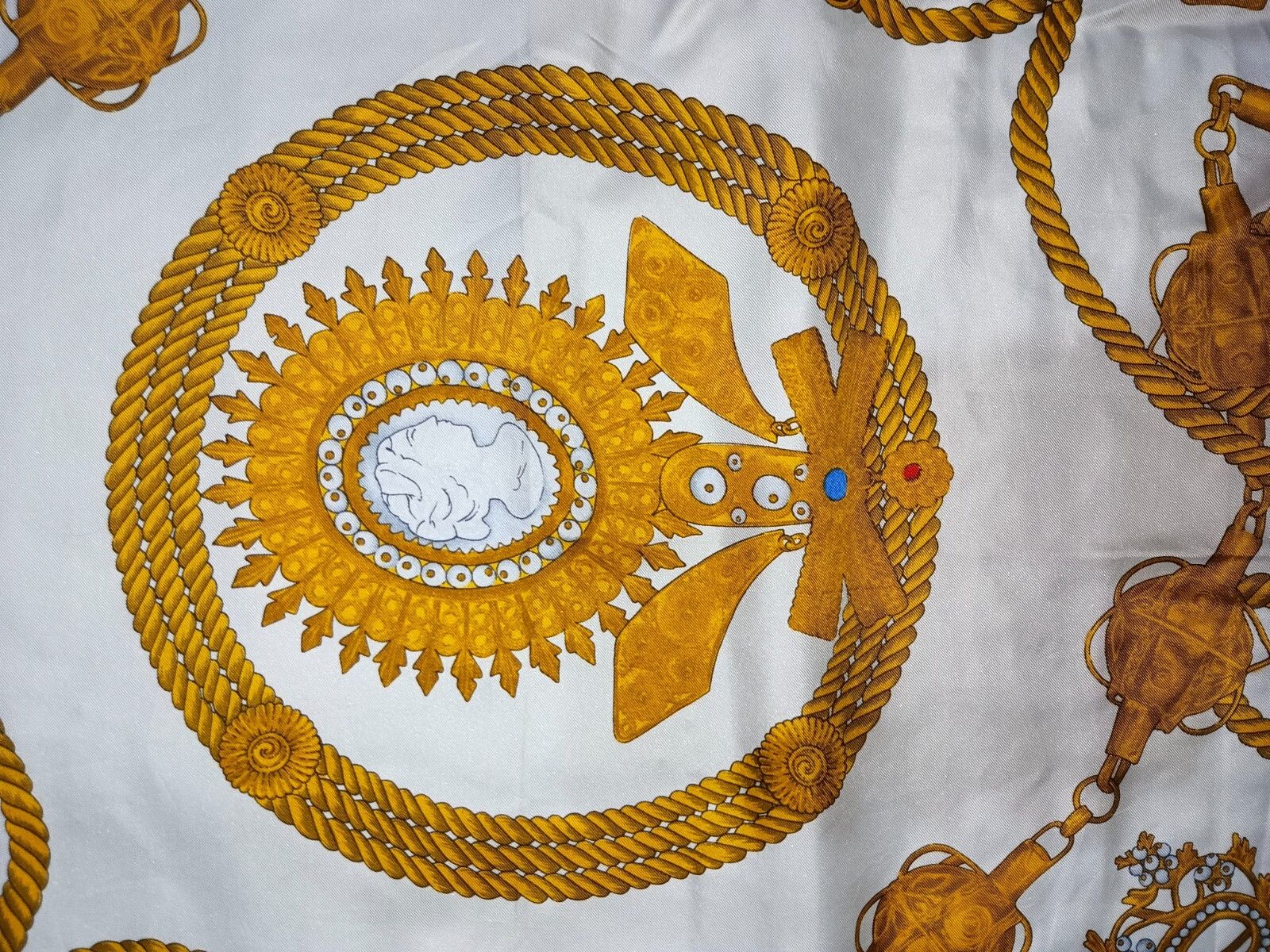 Junko Shimada JUNKO SHIMADA JAPAN Victorian Jewelry Rope Gold Silk Scarf Size ONE SIZE - 5 Thumbnail