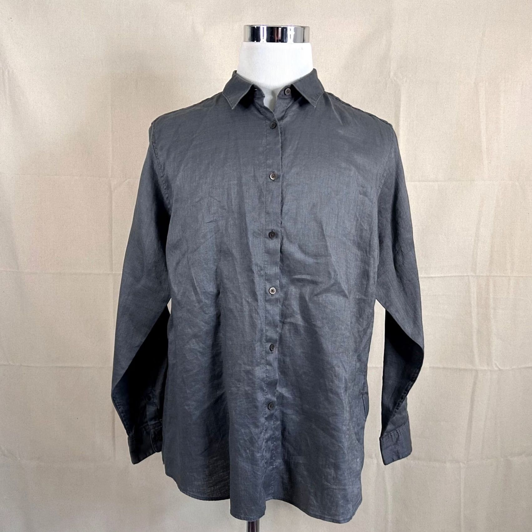 Uniqlo Uniqlo XXL Button Down Shirt Gray Solid 100% Linen Womens Size XXL / US 16-18 / IT 52-54 - 2 Thumbnail