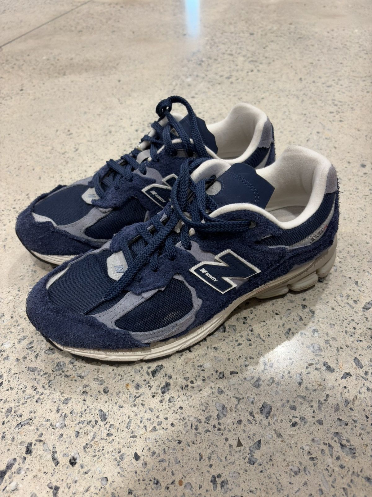New Balance 2002R Navy Blue New Balance Size US 9 / EU 42 - 1 Thumbnail