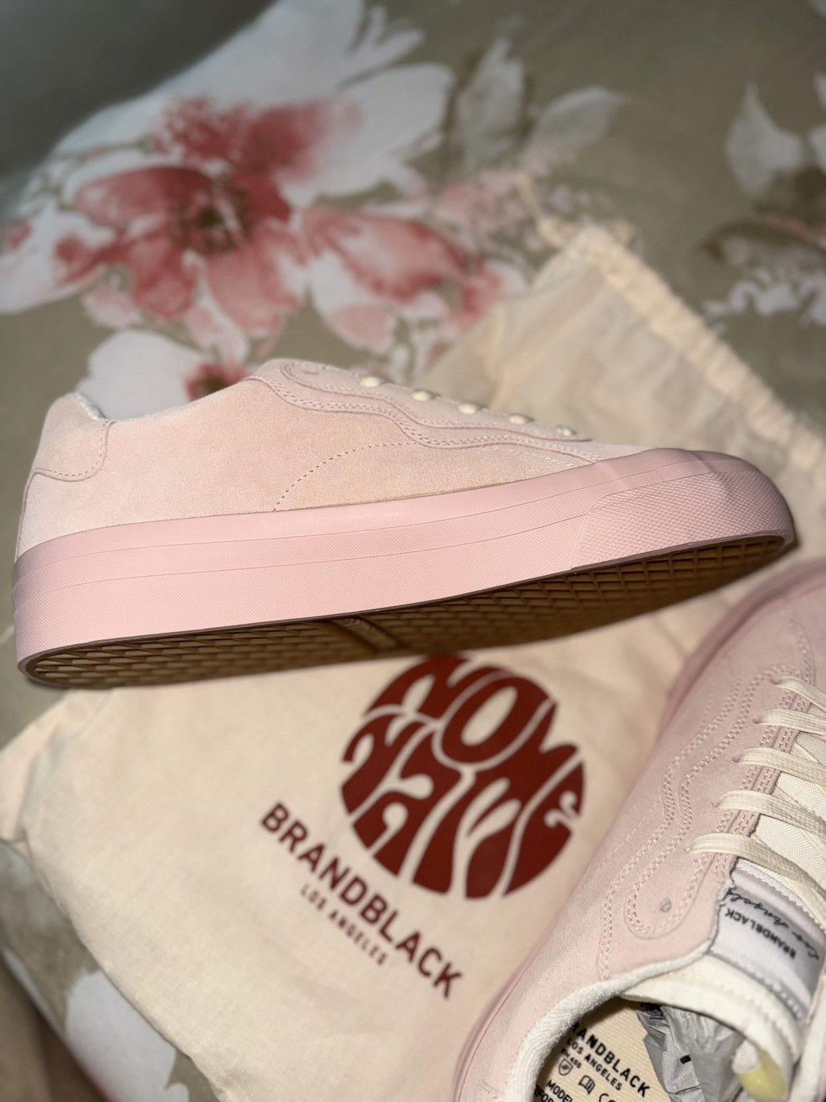 Brandblack Brandblack “No Name” M007BB pink suede low top sneaker Size US 9.5 / EU 42-43 - 3 Thumbnail