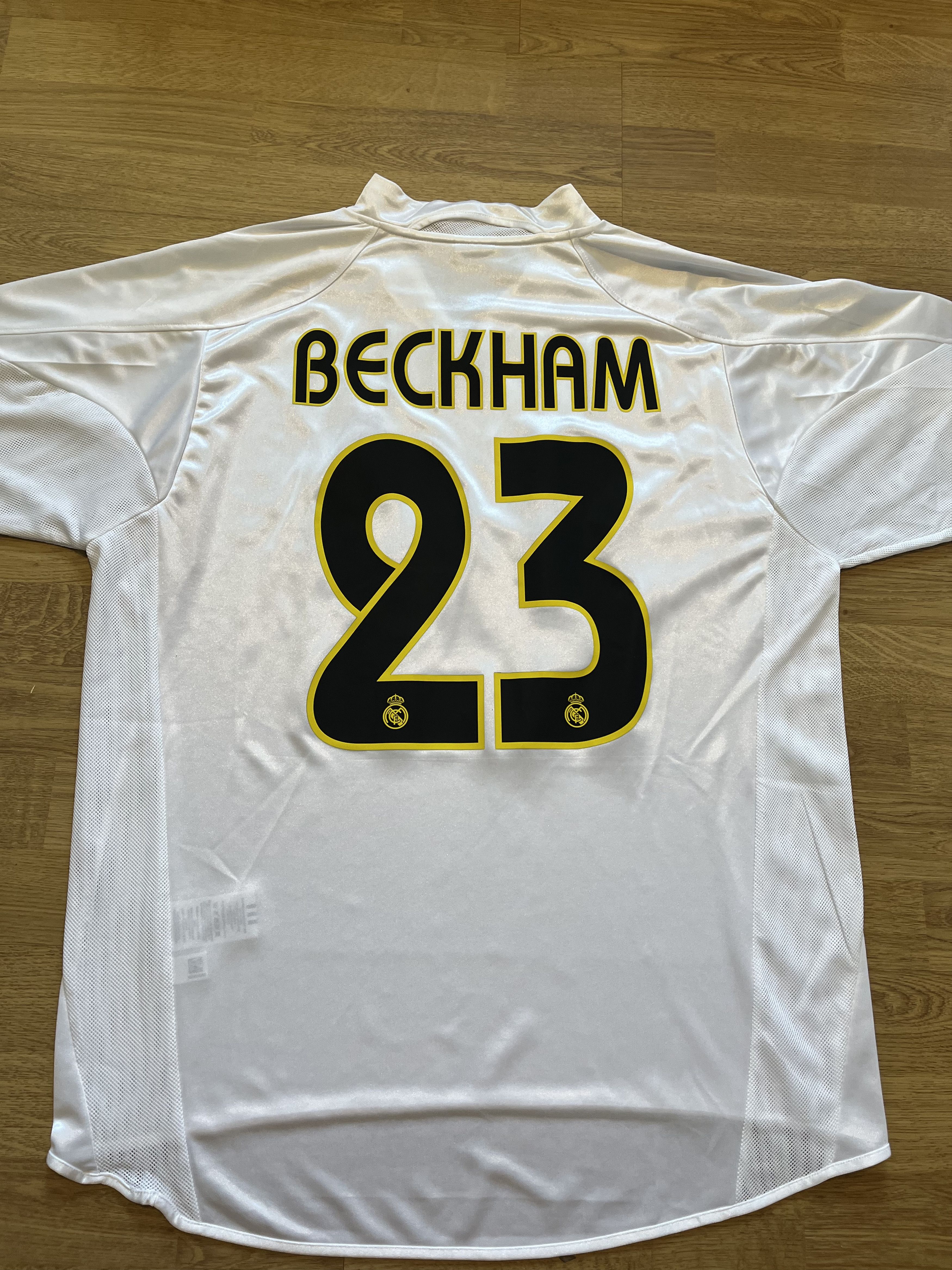 Vintage Real Madrid Beckham 2004 vintage football kit Size US L / EU 52-54 / 3 - 1 Thumbnail