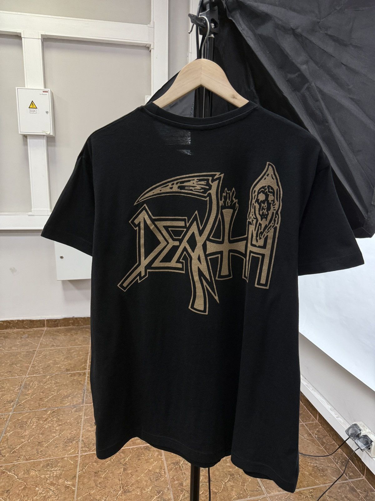 Band Tees 🇺🇸 Vintage Y2K Death Human Old School Death Metal T-Shirt Size US XL / EU 56 / 4 - 2 Thumbnail