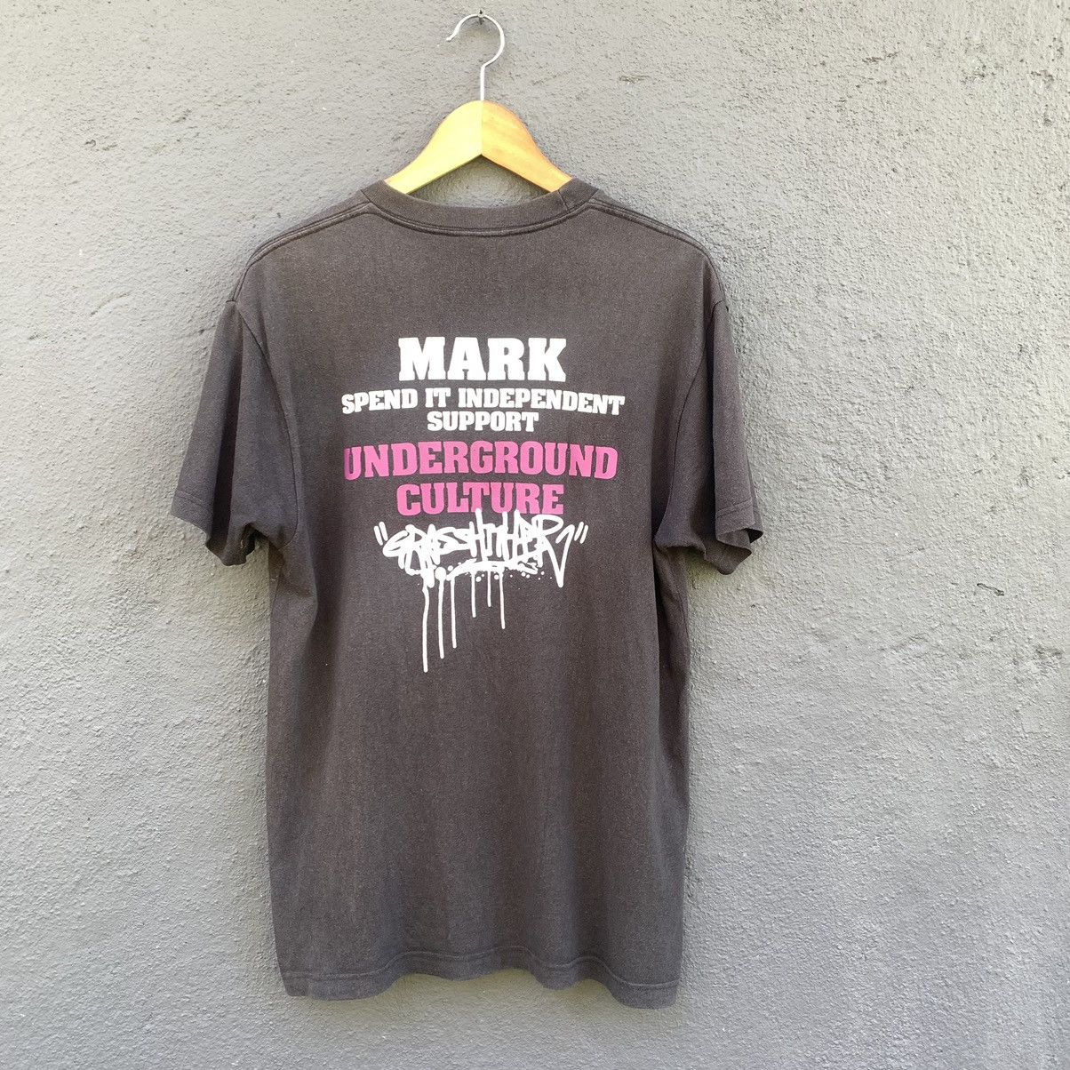 Vintage Thrashed Faded Vintage Grass Hither Mark Streetwear Tee Size US L / EU 52-54 / 3 - 3 Thumbnail