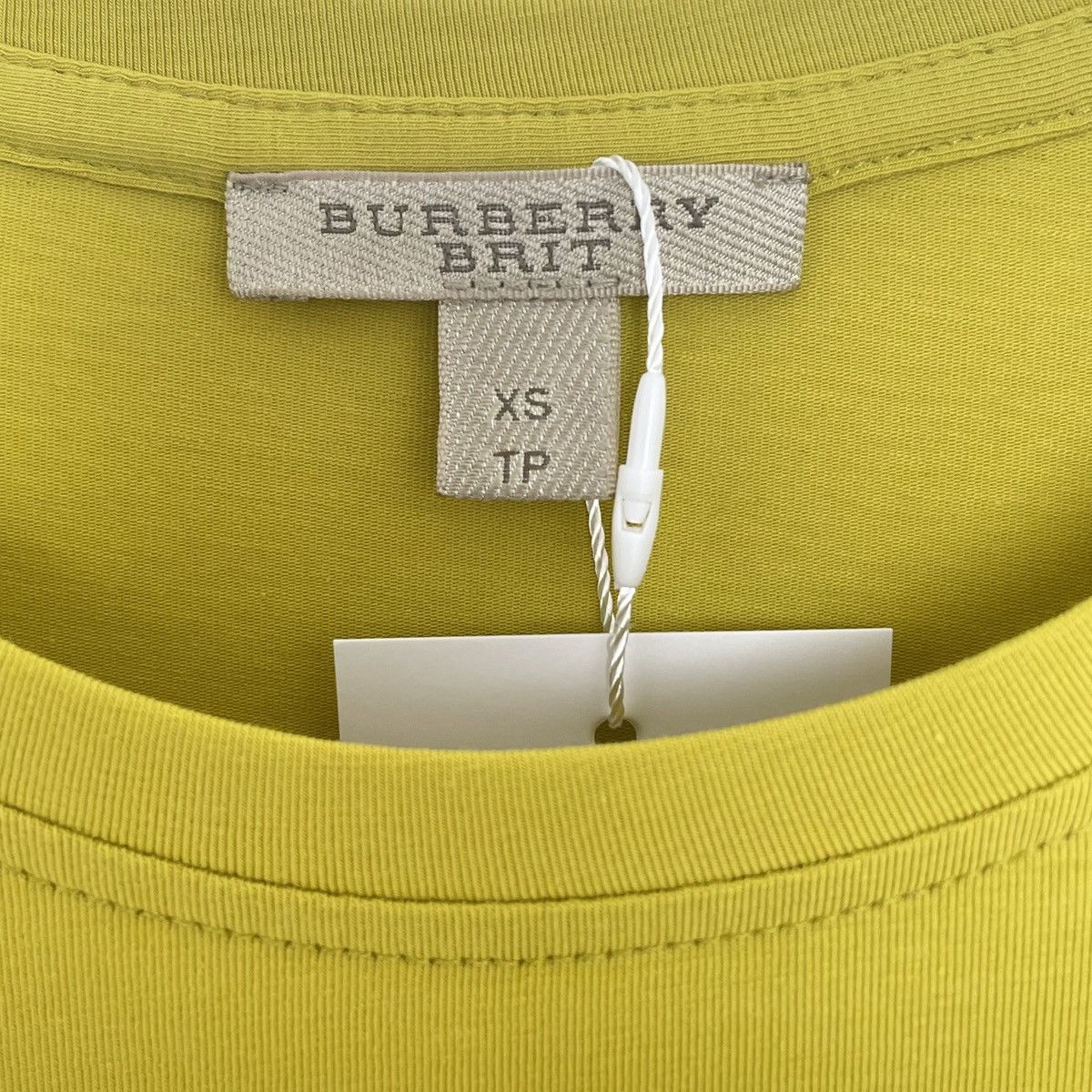 Burberry Burberry Lemon Yellow Check Cuff Short Sleeve T-Shirt K26WX Size S / US 4 / IT 40 - 5 Thumbnail