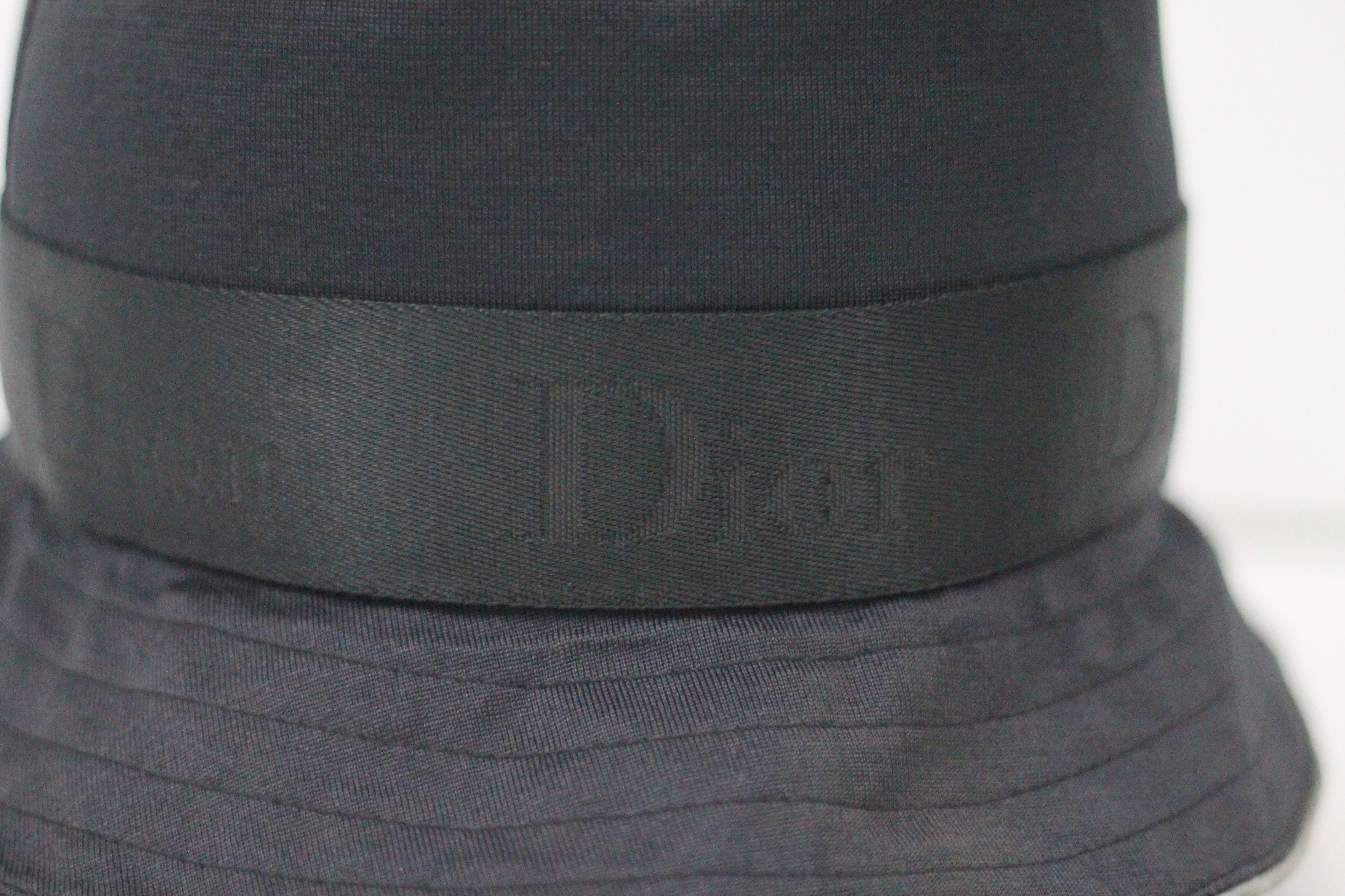 Christian Dior Monsieur Original CHRISTIAN DIOR Silk Bucket Hat size 58 Size ONE SIZE - 4 Thumbnail