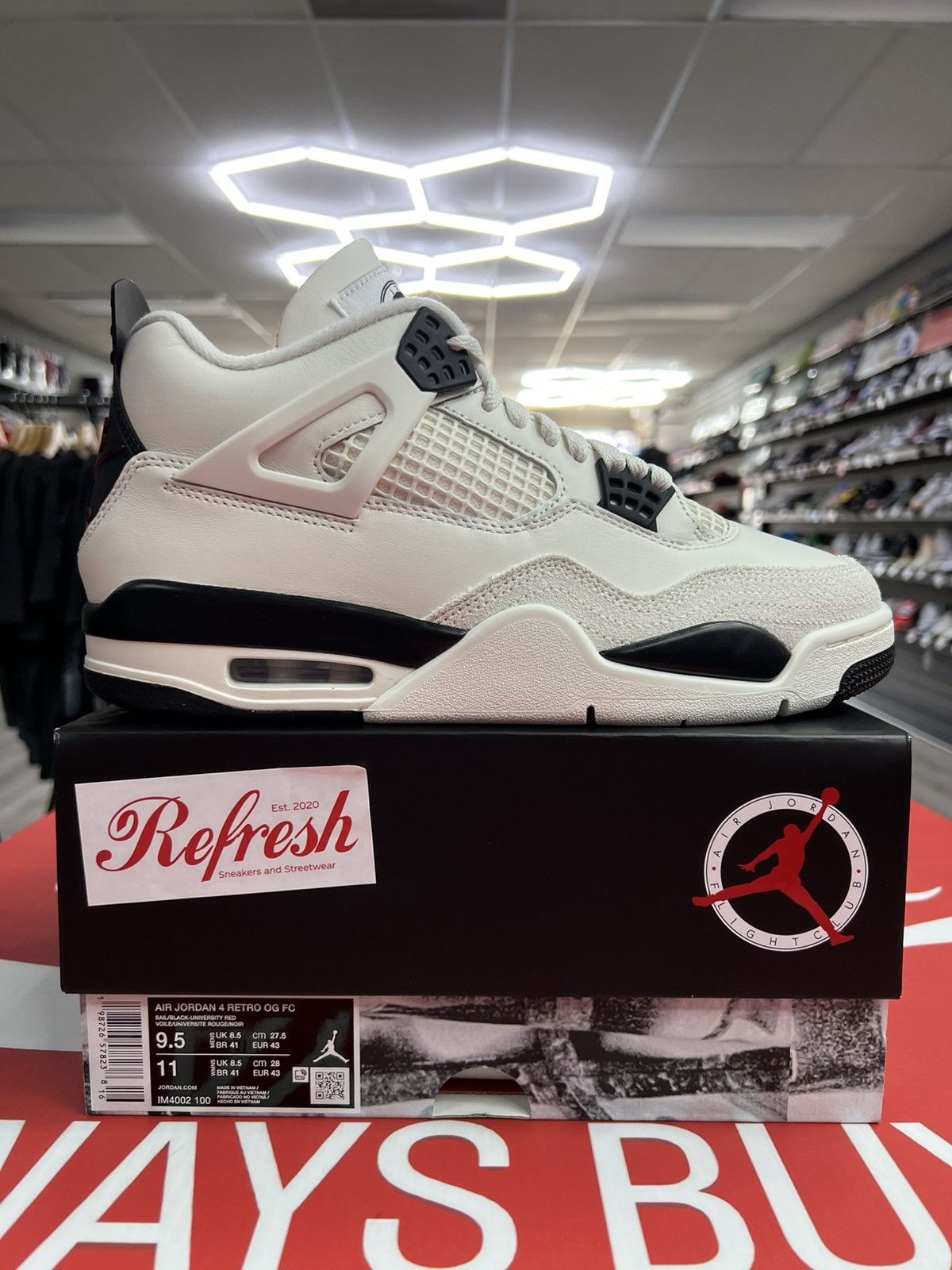 Jordan Brand Air Jordan 4 Flight Club Size 9.5 Size US 9.5 / EU 42-43 - 1 Thumbnail