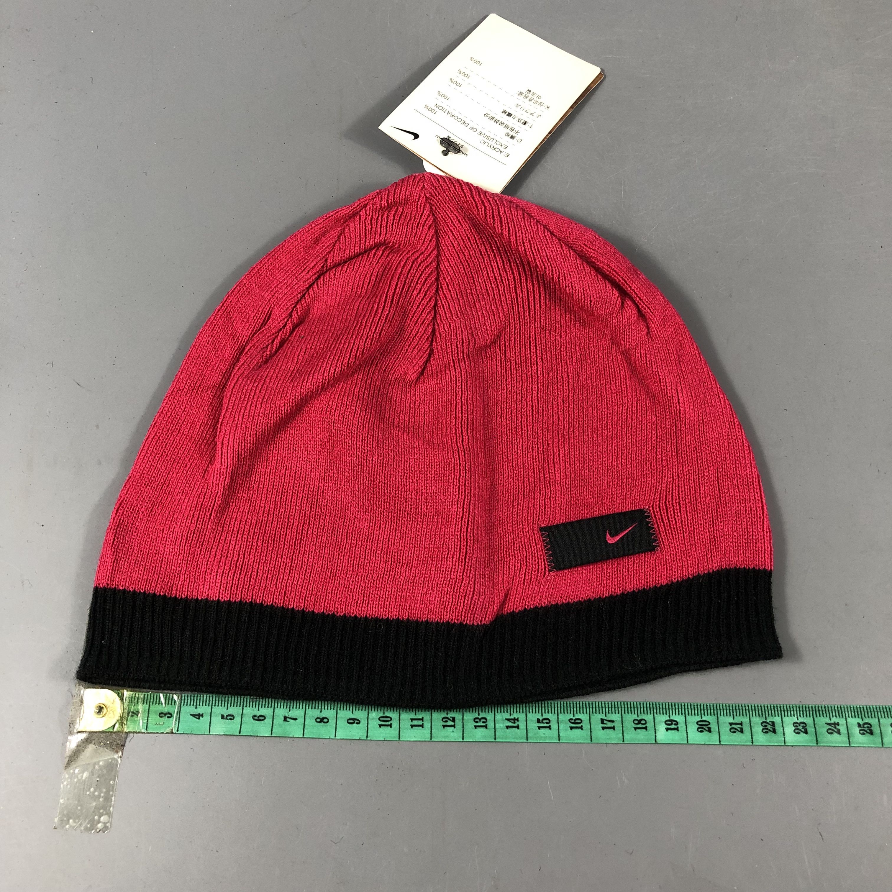 Vintage Nike Pink Beanie Snowcap Snow Hat B971 Size ONE SIZE - 3 Thumbnail