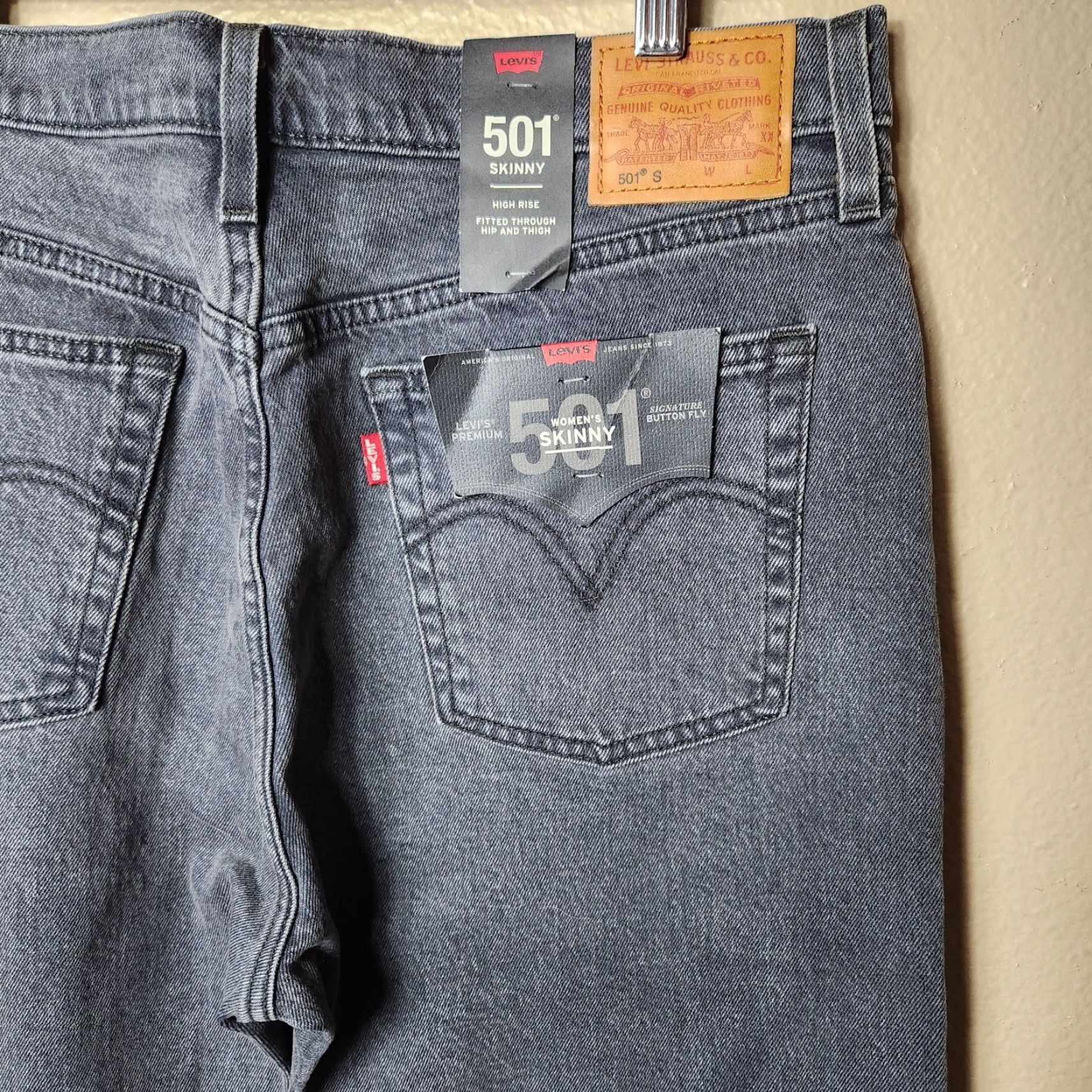 Levi's VINTAGE Levis Womens Premium Black 501 S Button Fly High Rise Skinny Jeans-Size 32 Womens MENS? Size 24" / US 00 / IT 34 - 7 Thumbnail