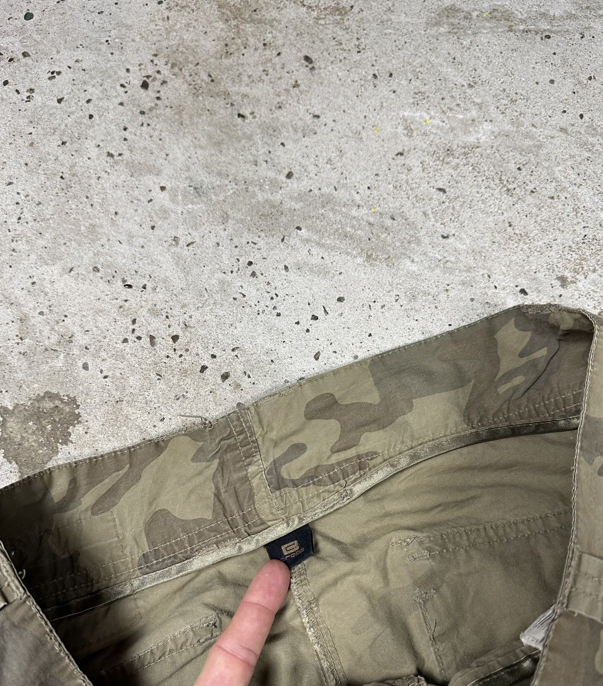 Japanese Brand × Vintage Vintage Y2K Washed Camo Cargo Flare Pants Boot Cut Size US 30 / EU 46 - 9 Thumbnail